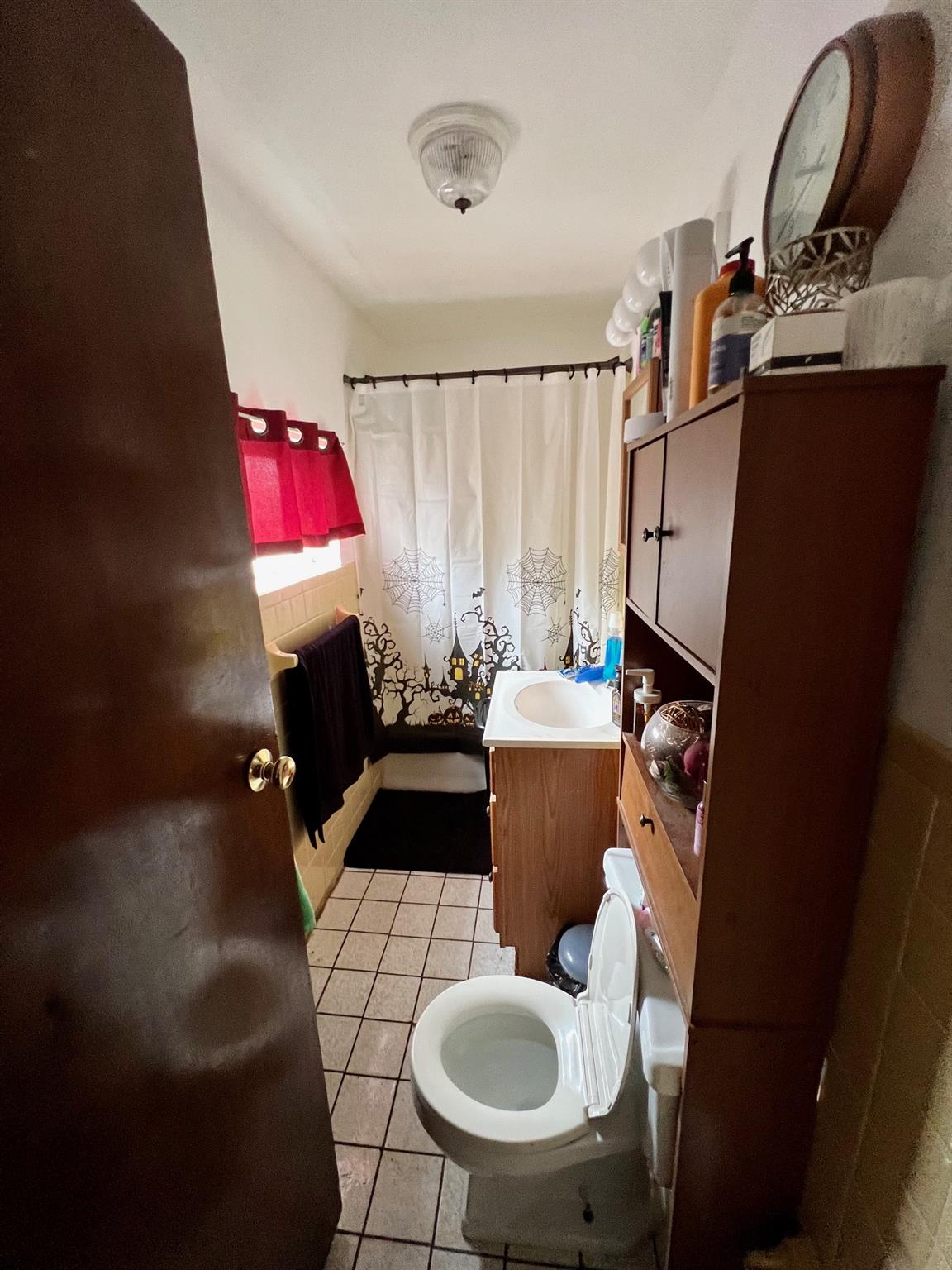 60-85 55 Street Property Photo 4