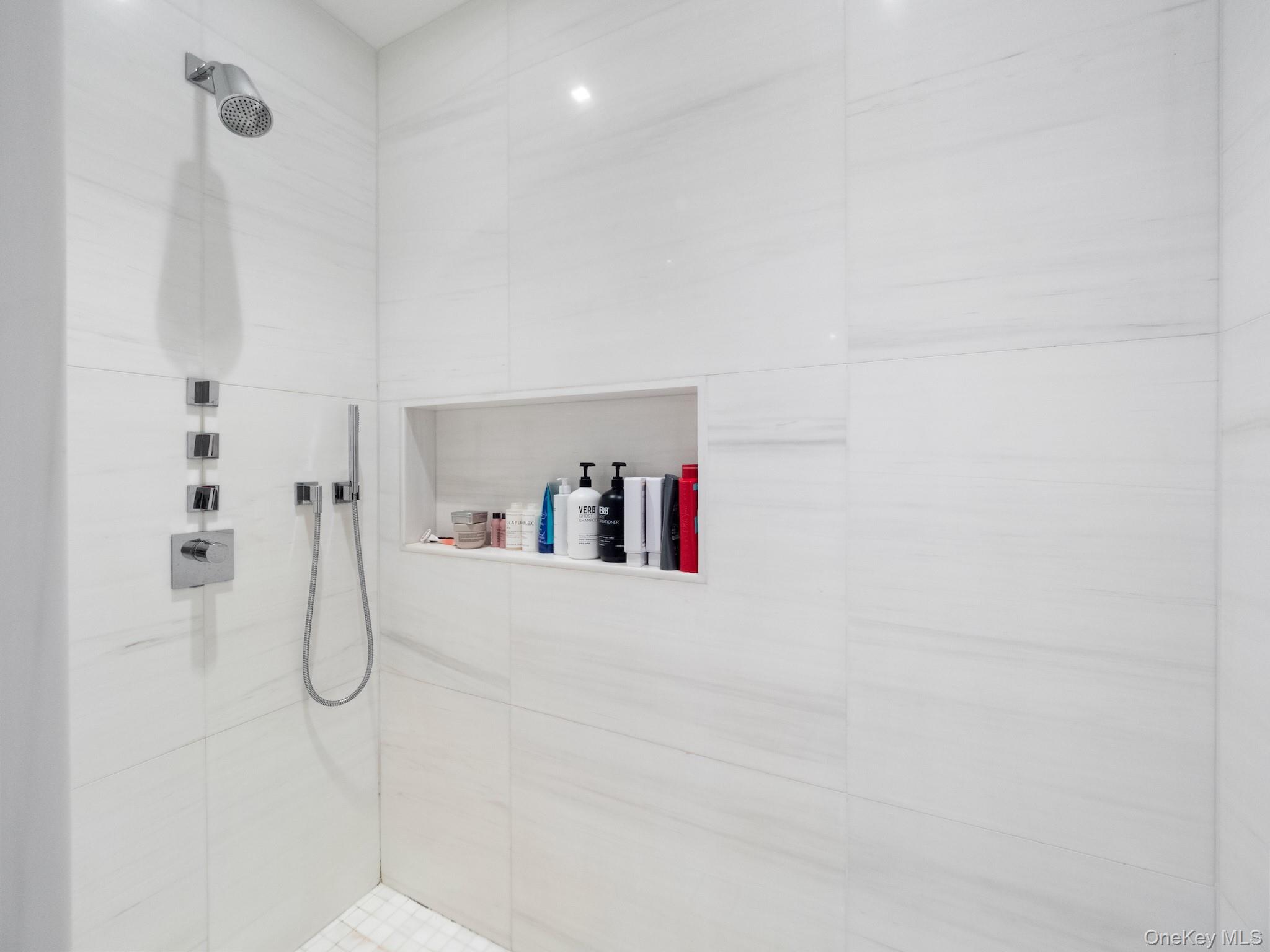 1 West End Avenue 26d Property Photo 19