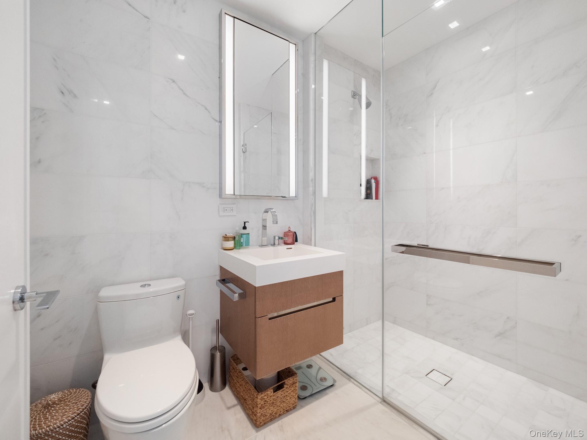 1 West End Avenue 26d Property Photo 20