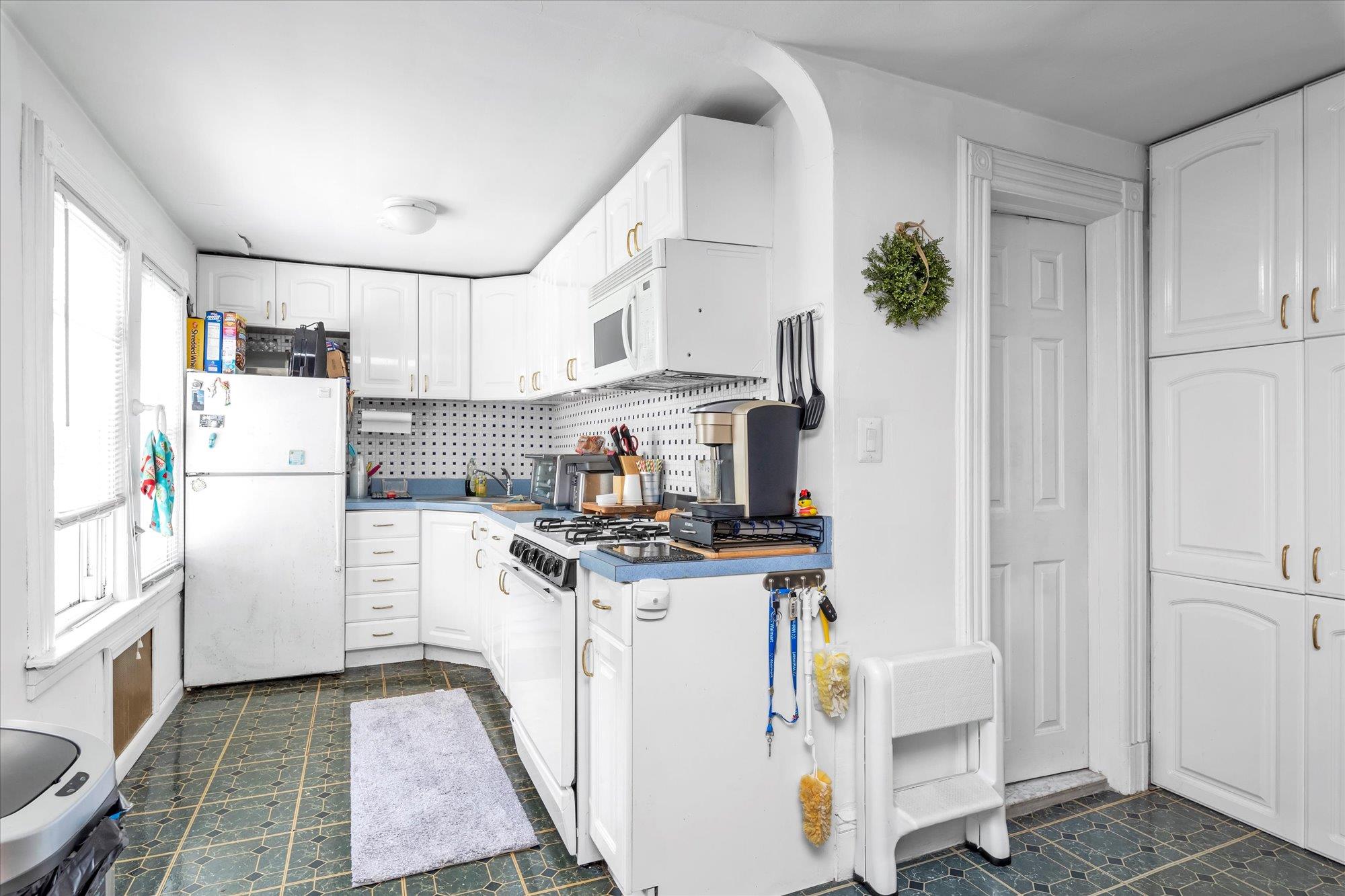 35 Ryder Avenue Property Photo 5