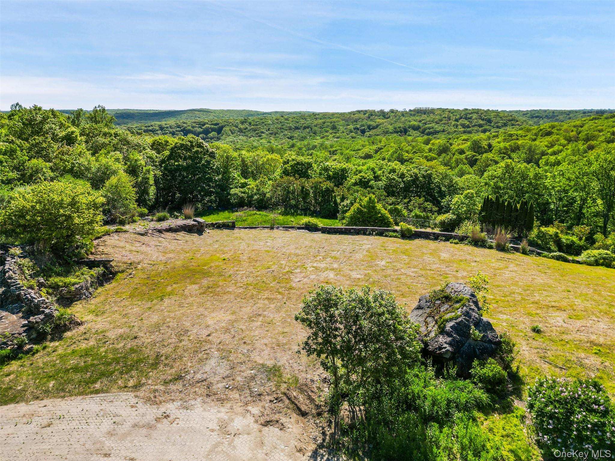371-383 Pea Pond Road Property Photo 2
