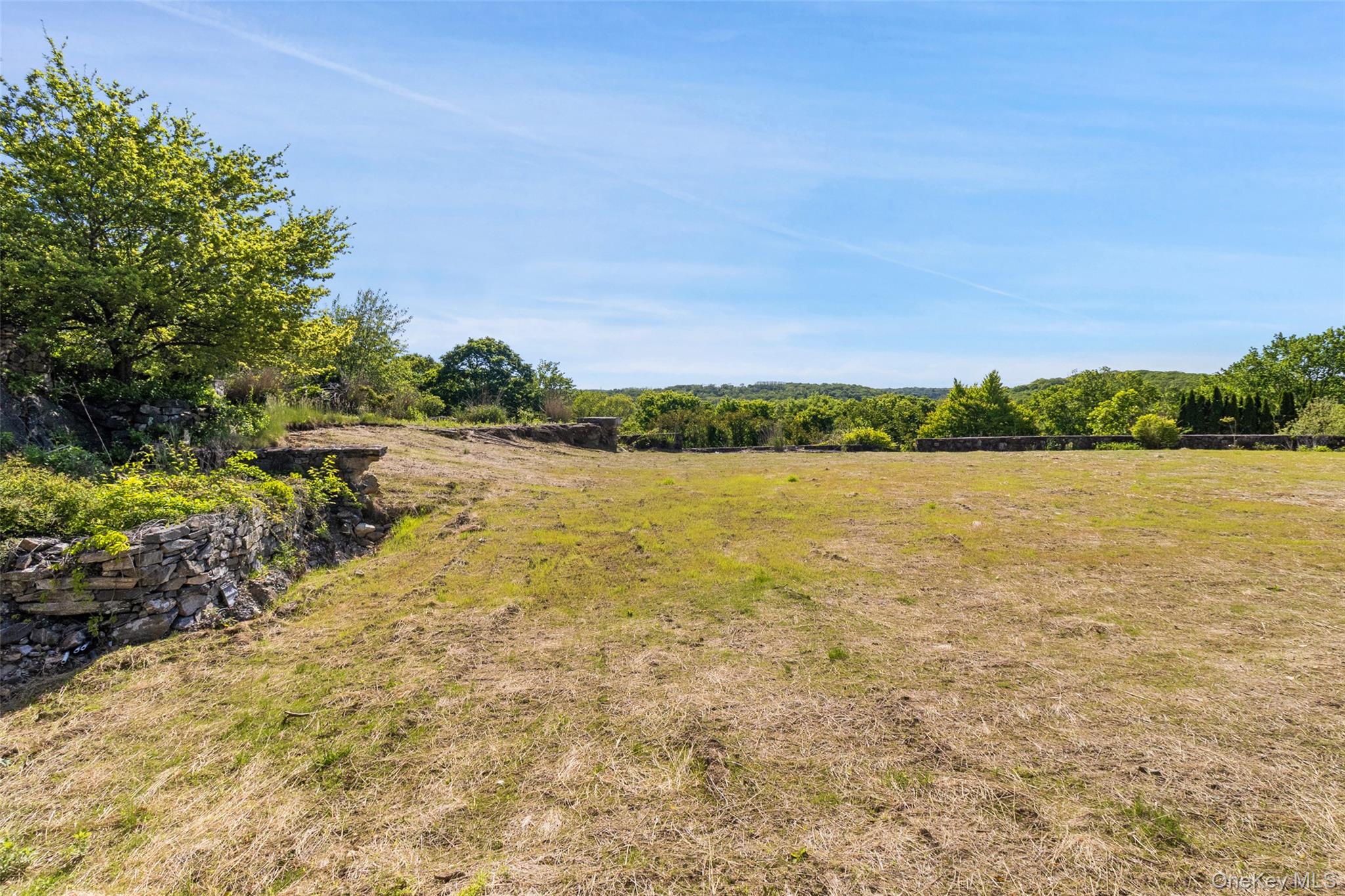 371-383 Pea Pond Road Property Photo 5