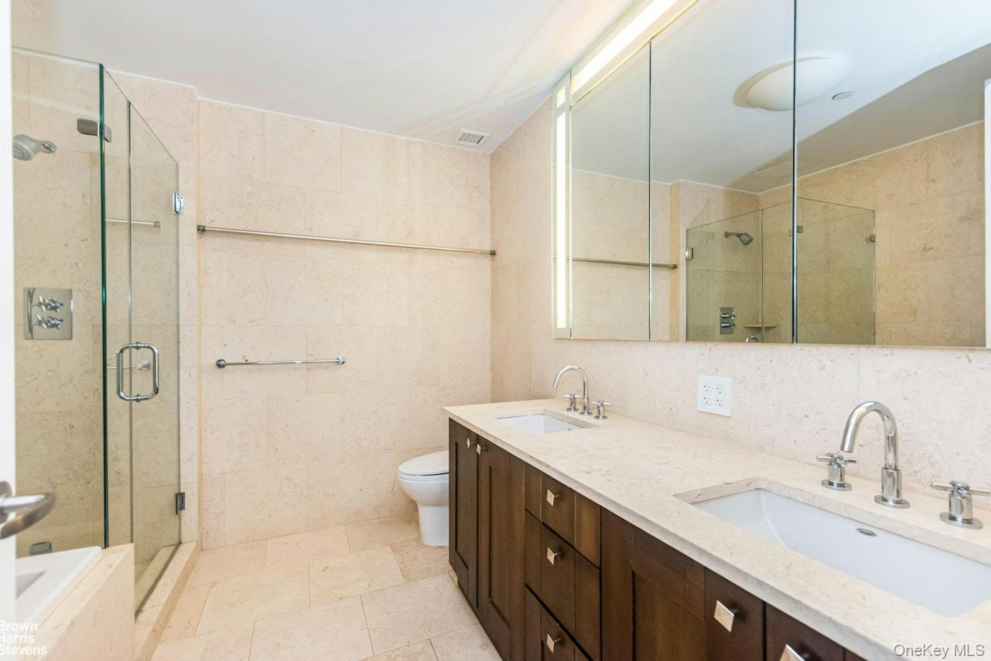640 W 237 Street 10a Property Photo 14