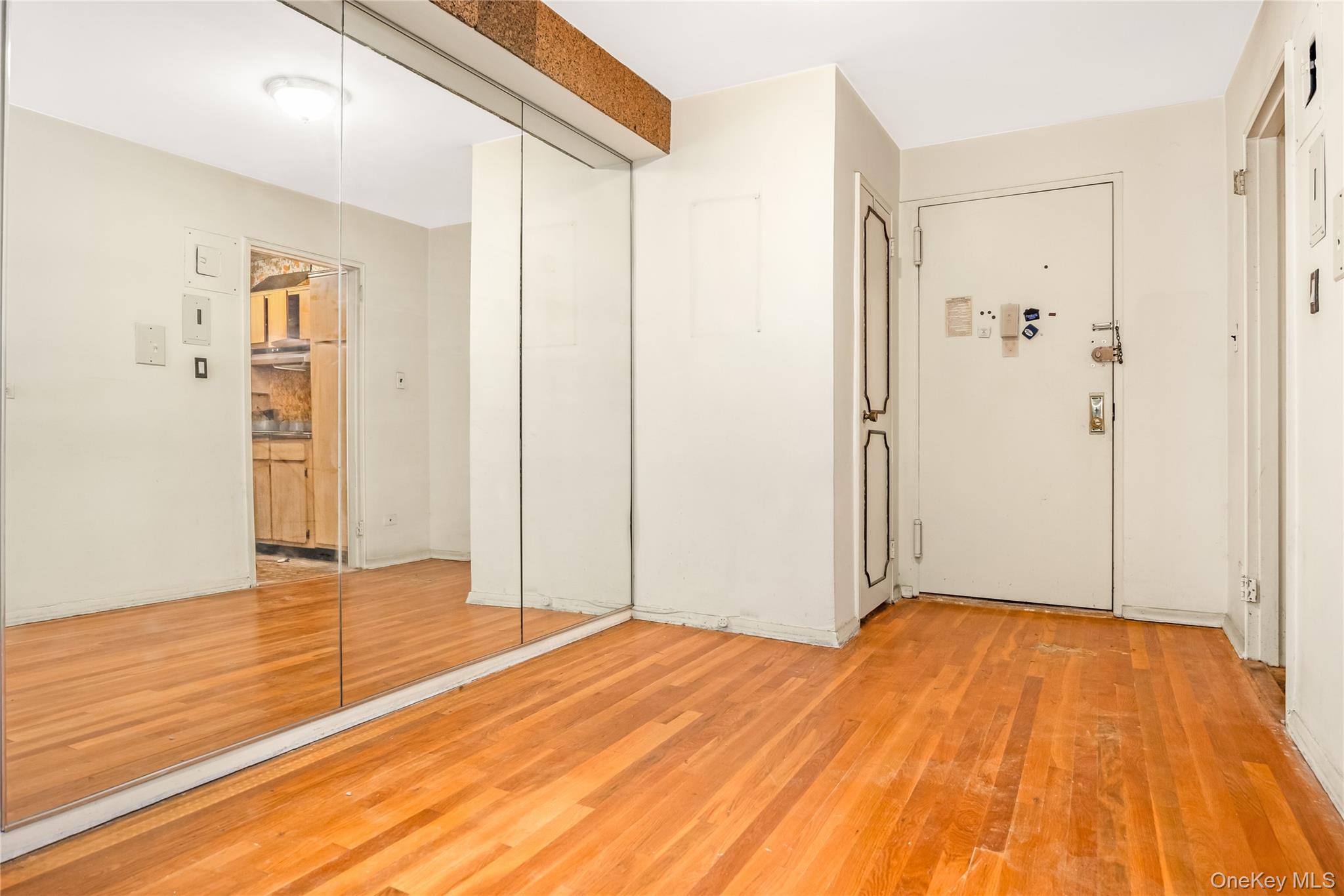 92-31 57th Avenue 4m Property Photo 2