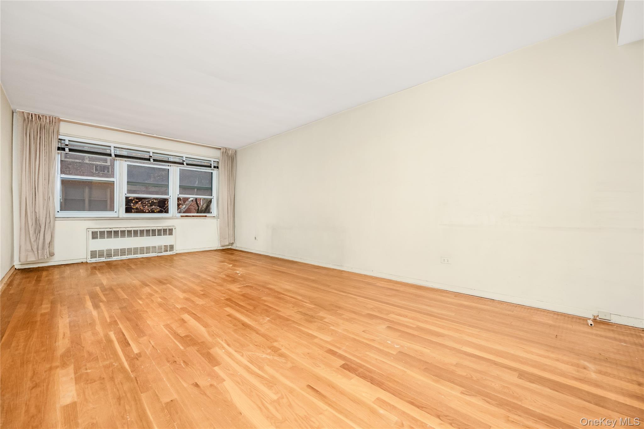 92-31 57th Avenue 4m Property Photo 8