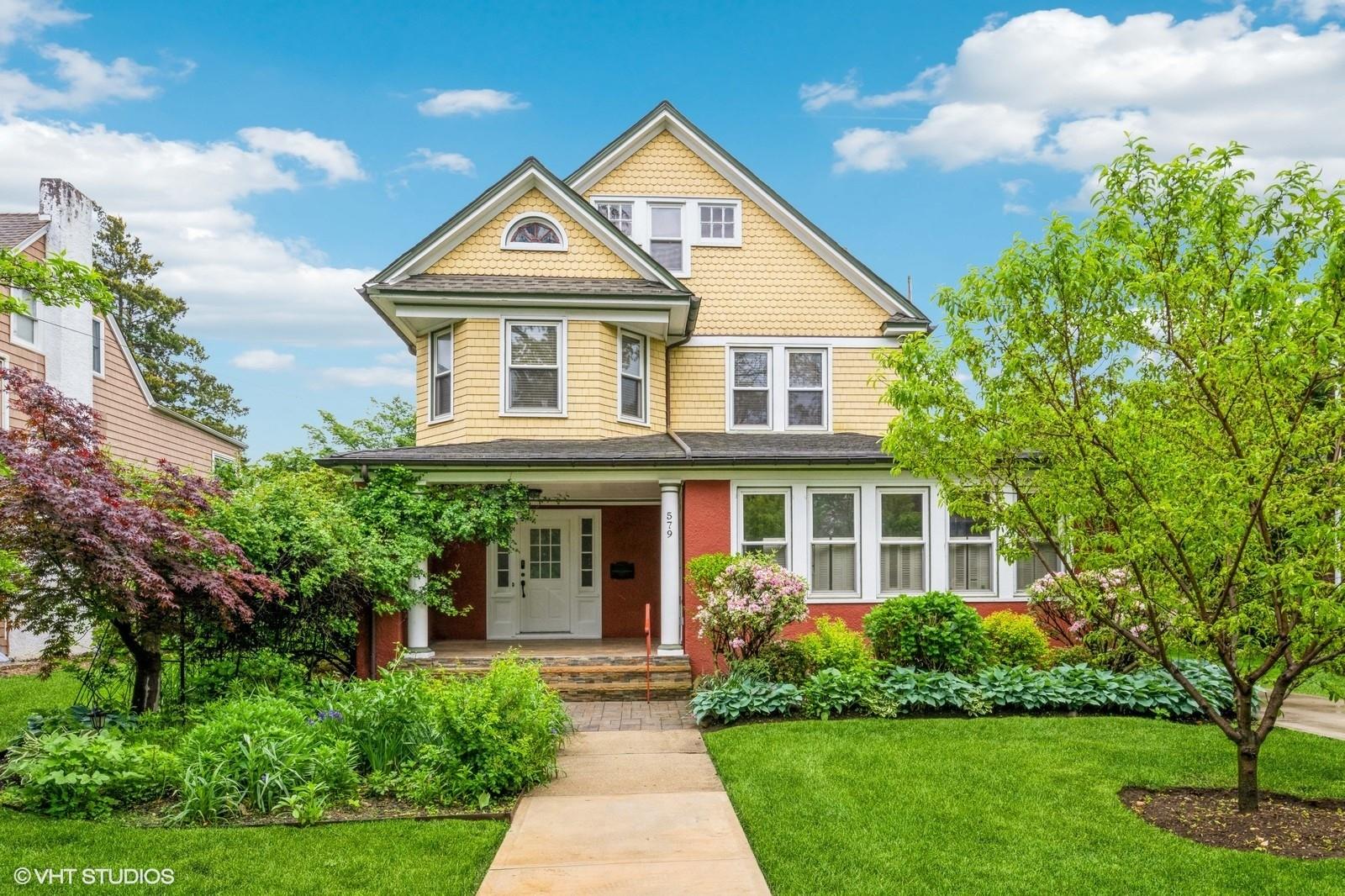 579 Park Avenue Property Photo