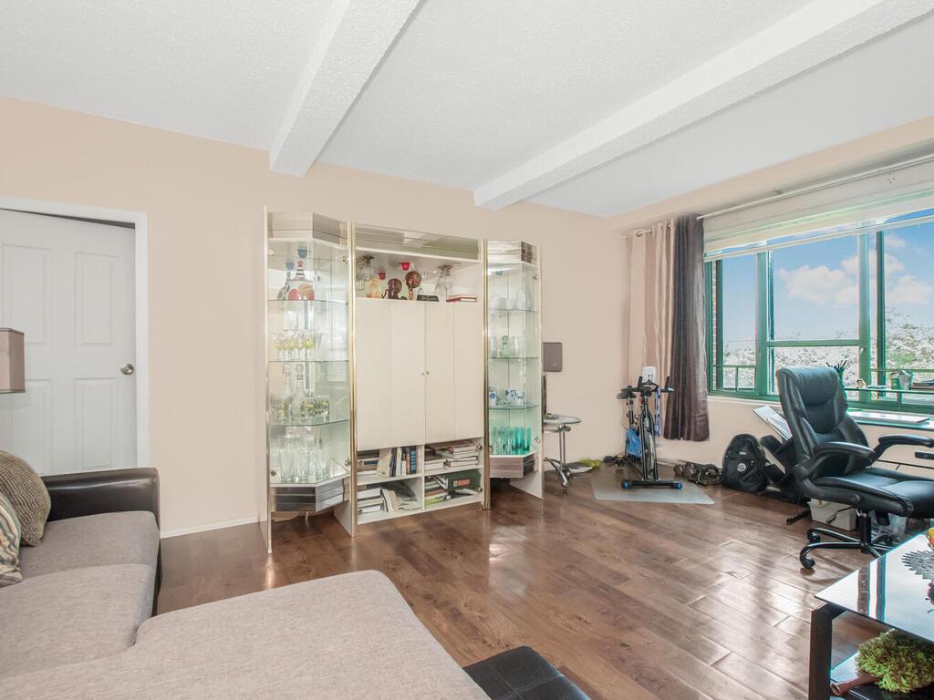1503 Metropolitan Avenue 6D Property Photo 1