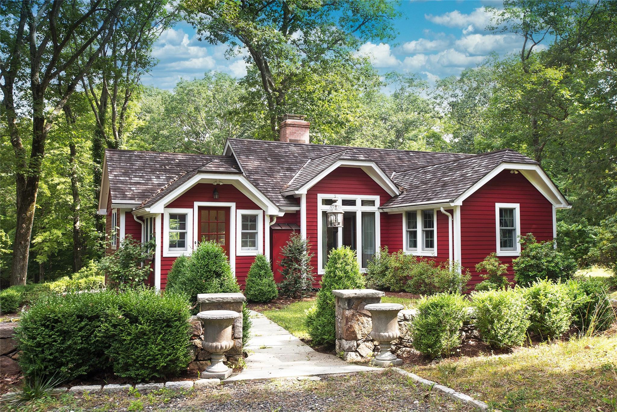 137 Neds Mountain Road