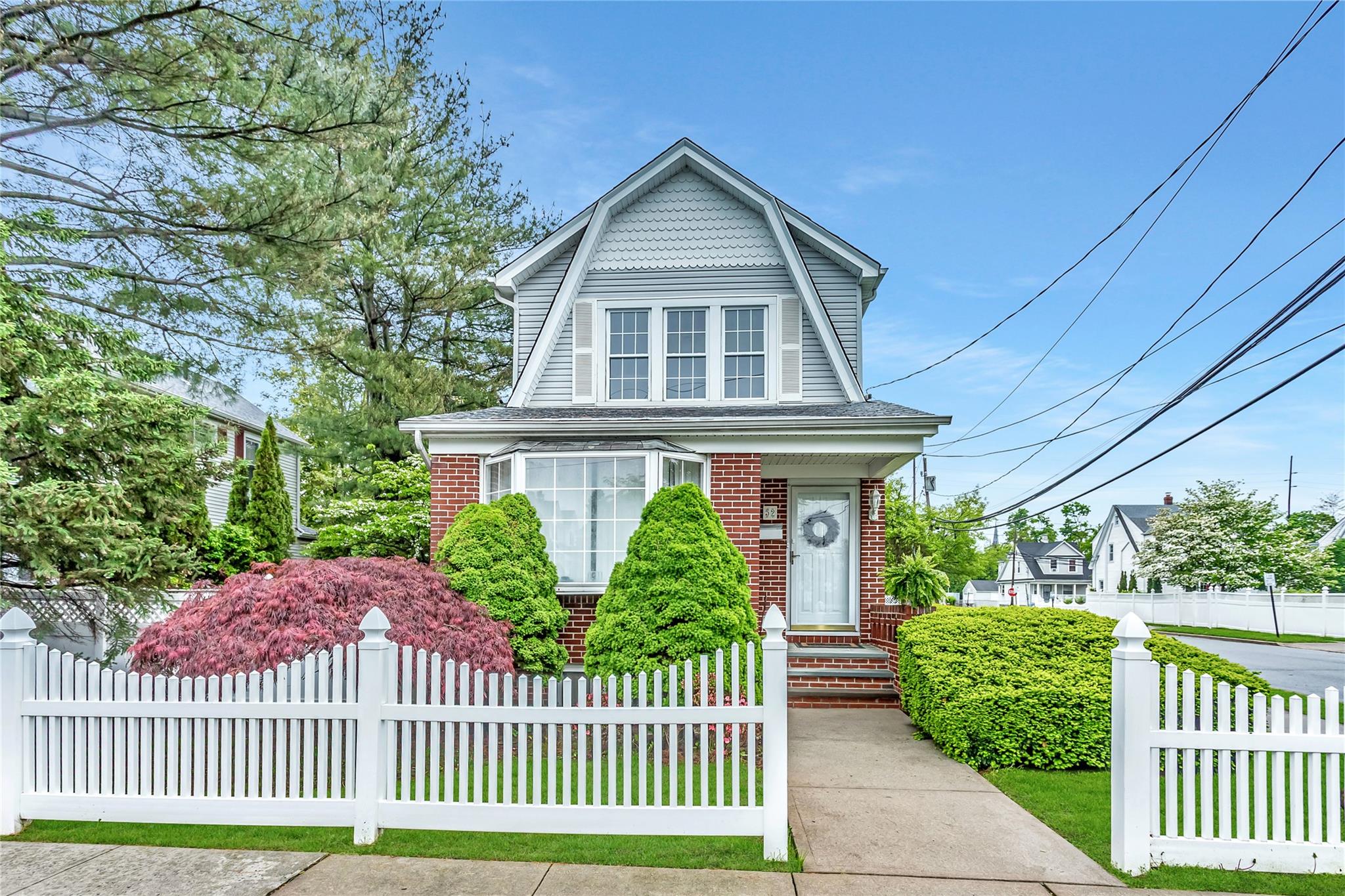 52 Charles Street Property Photo 1