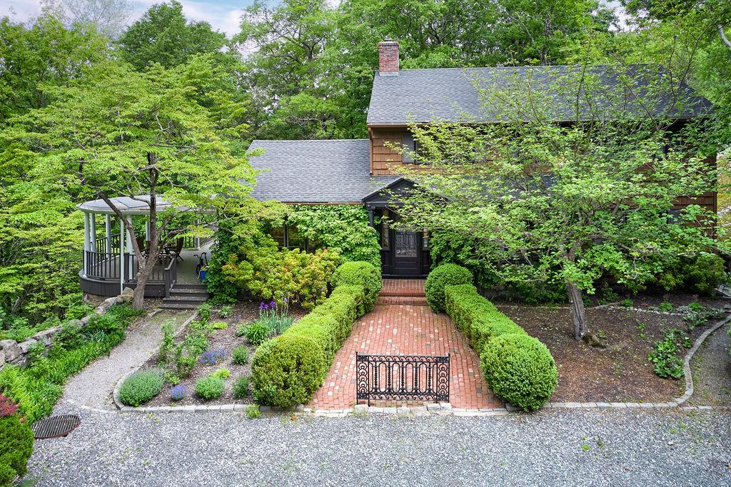 24 Cliff Road Property Photo 1