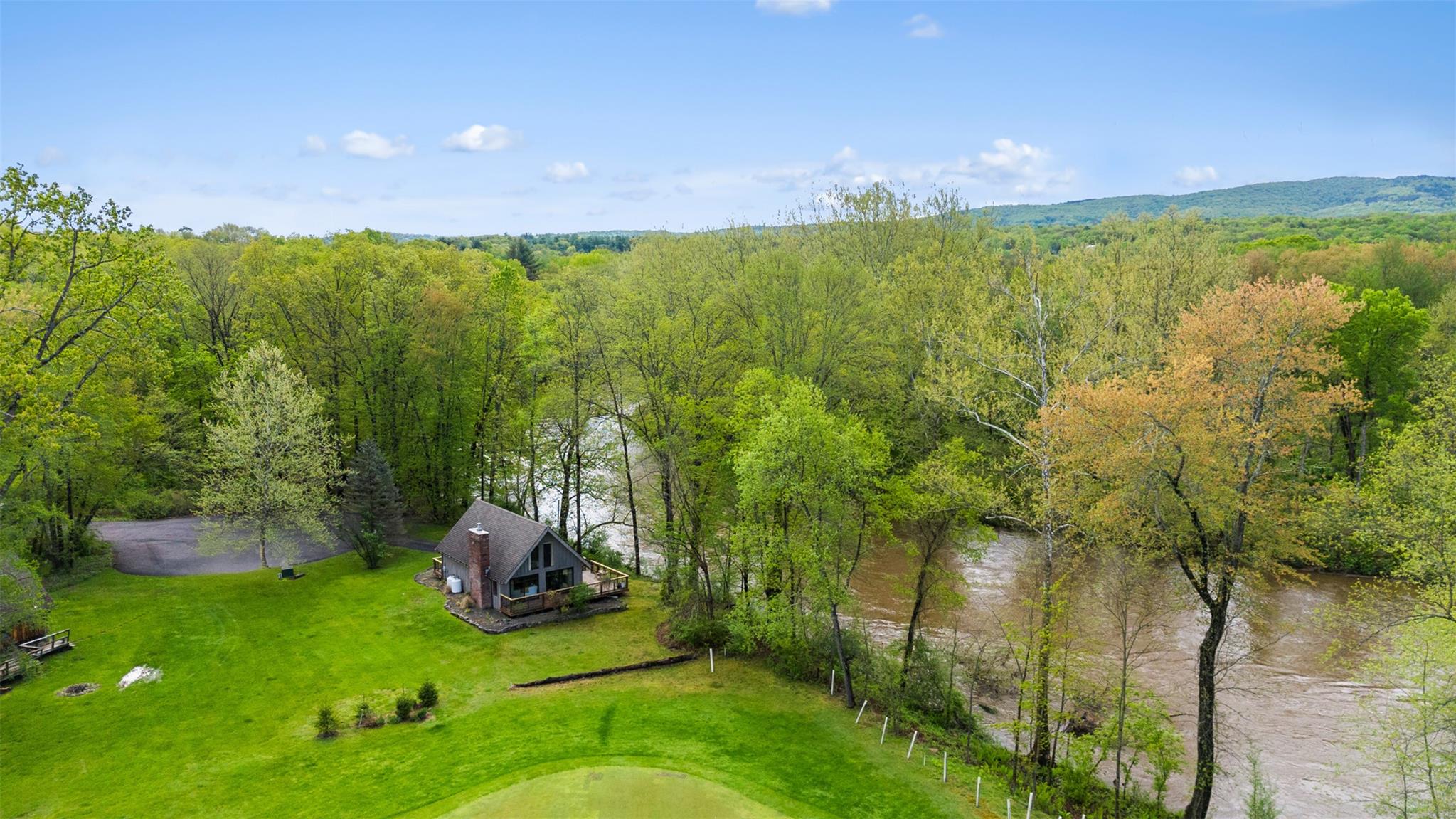 172 Stone Dock Road Property Photo 1