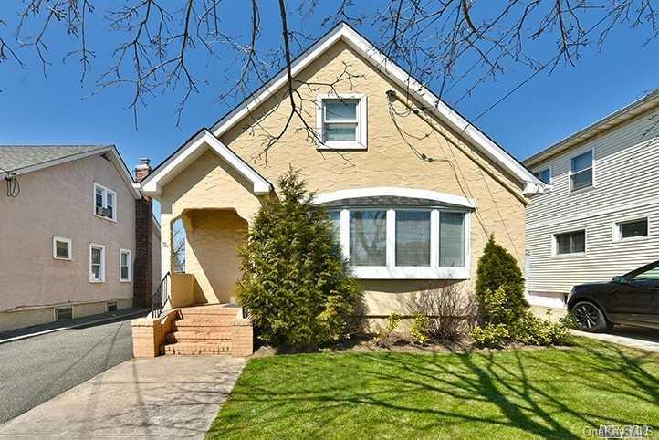 1000 Russell Street Property Photo 1