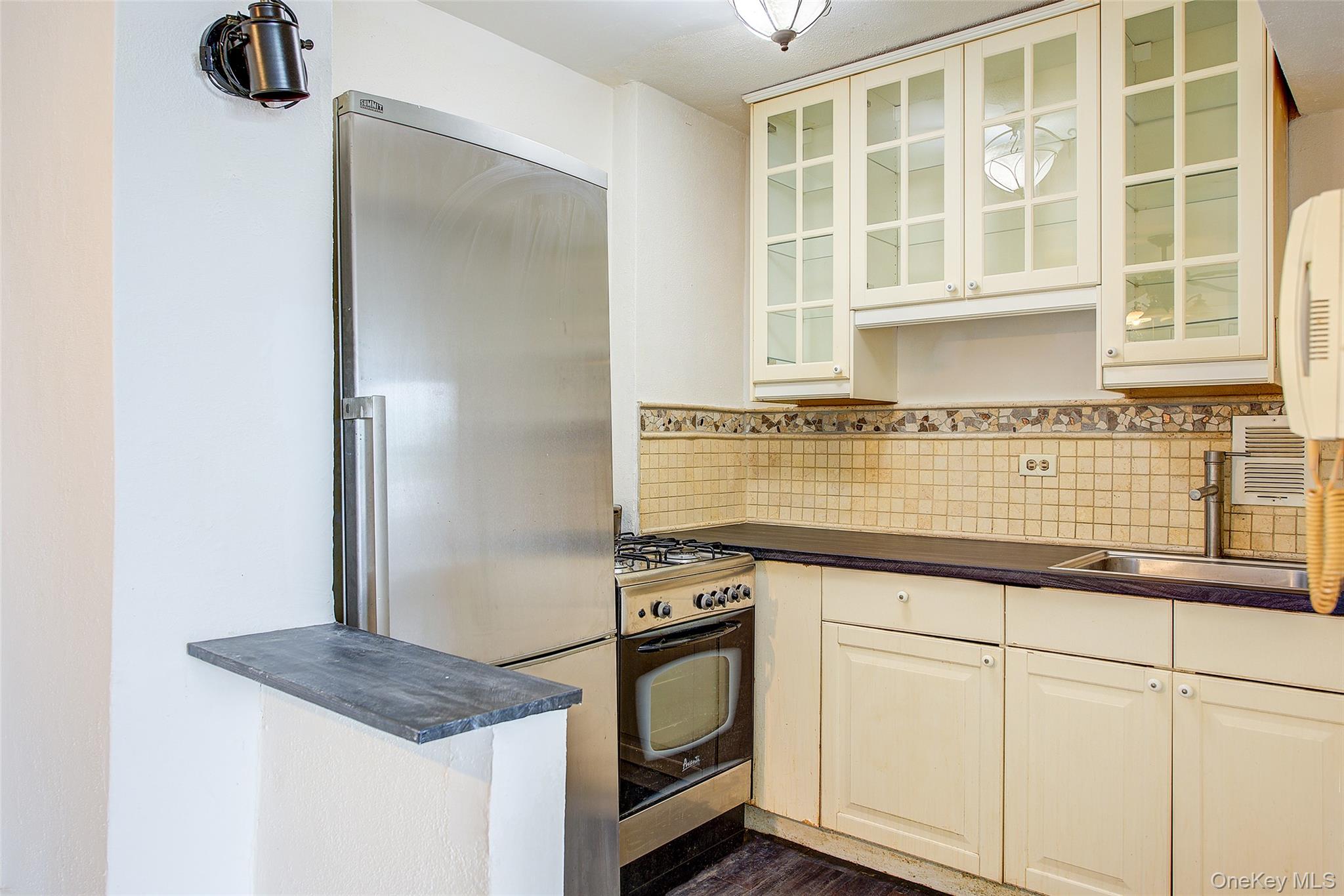 3901 Nostrand Avenue 3t Property Photo 7