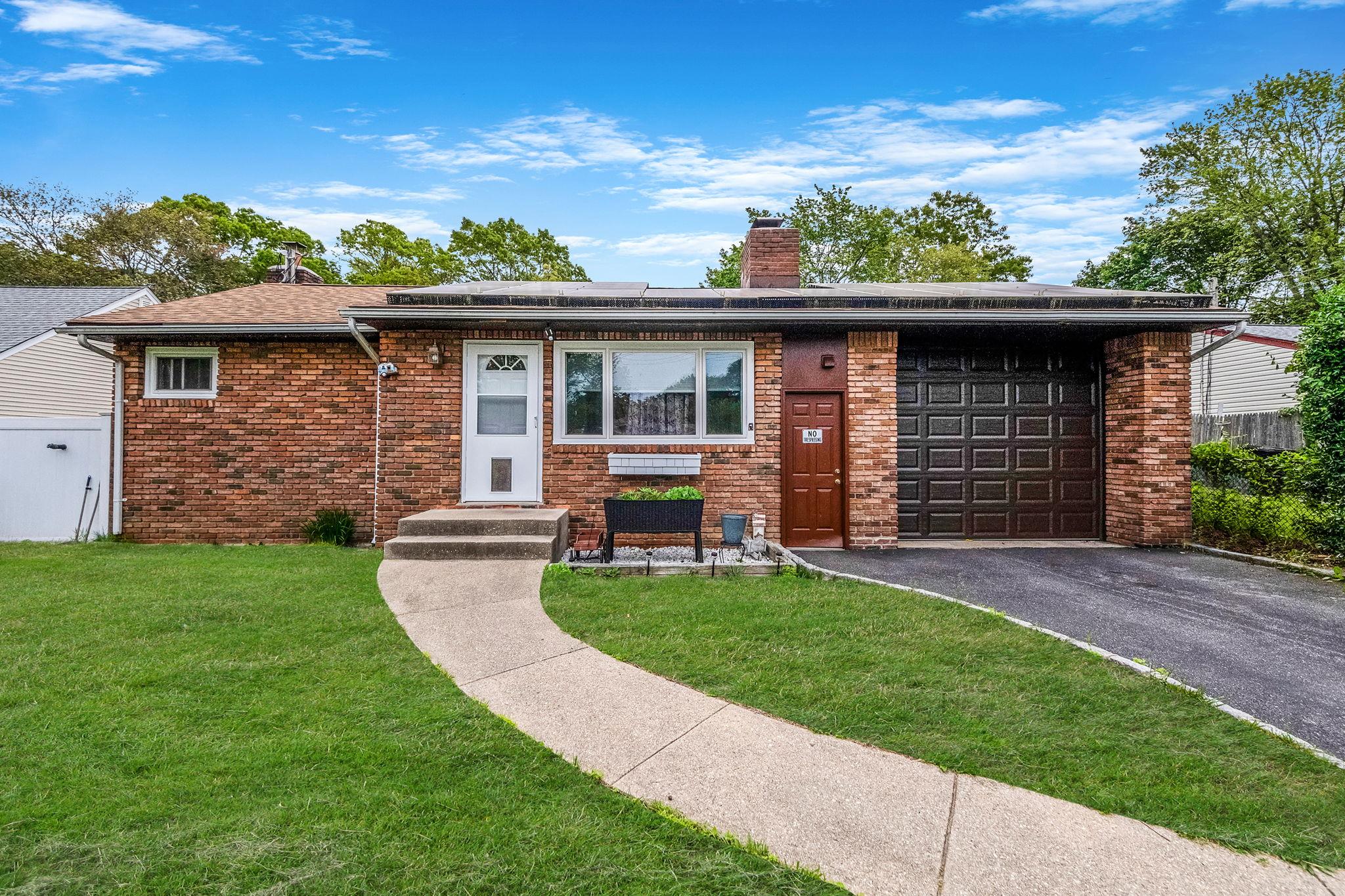 1129 Bay Shore Avenue Property Photo 1