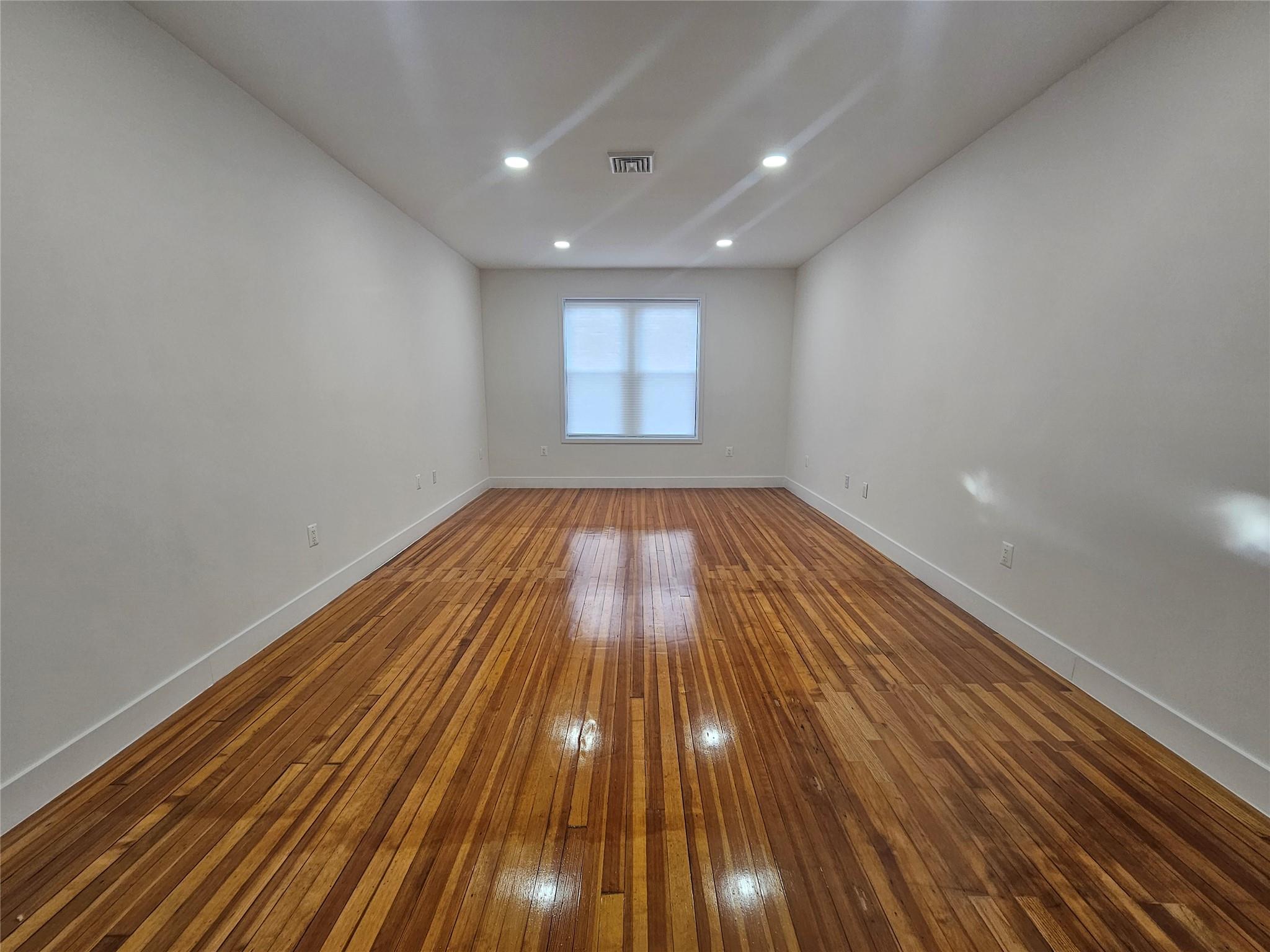 456 Broadway 301 Property Photo 24