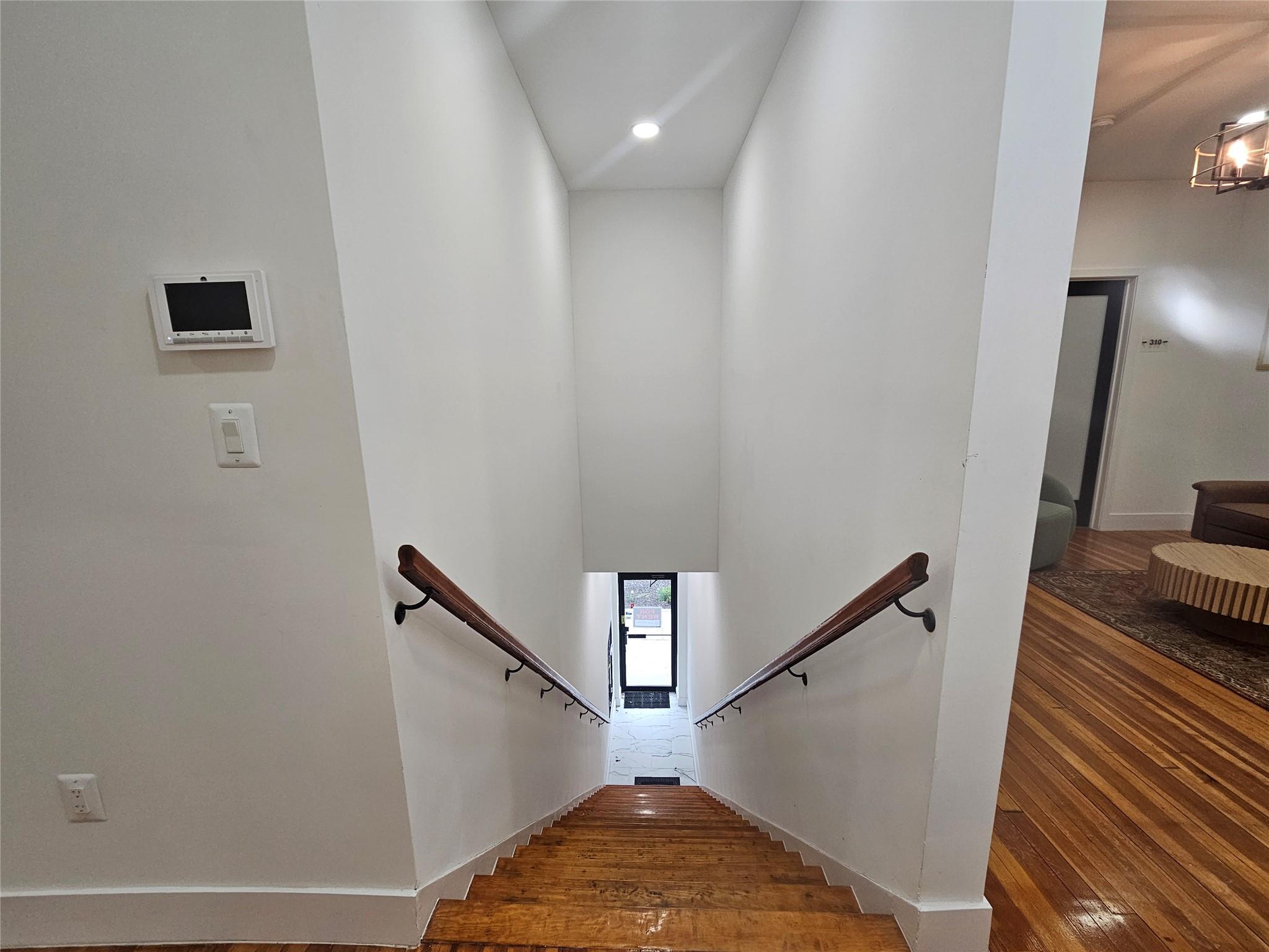 456 Broadway 303 Property Photo 9