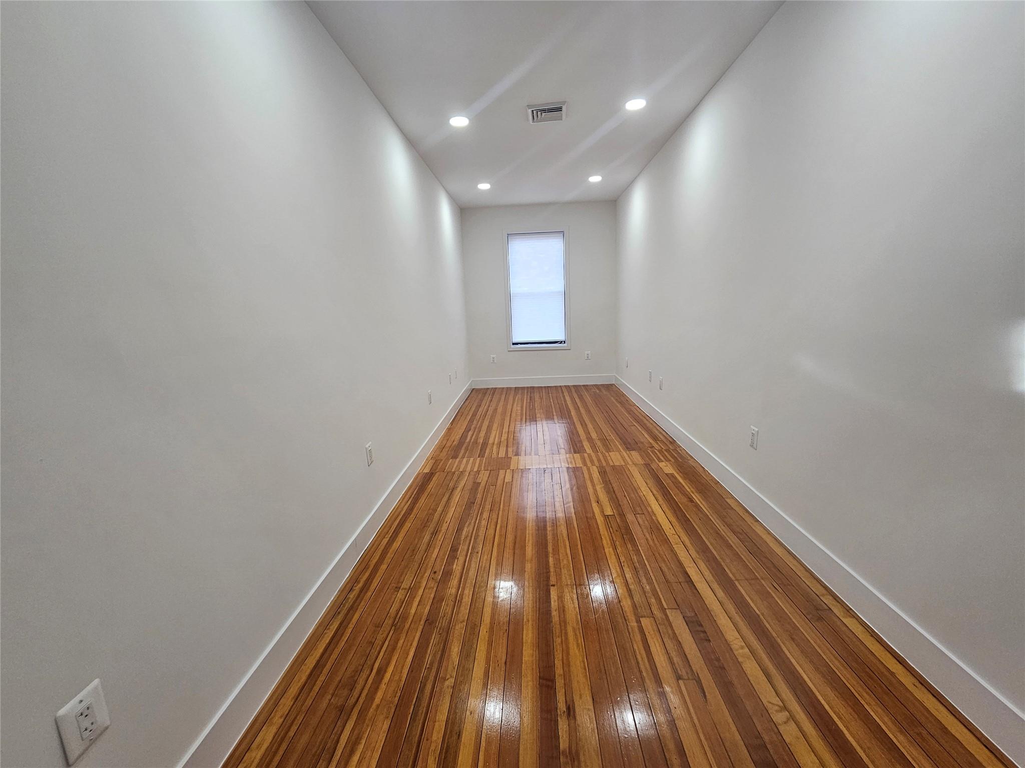 456 Broadway 303 Property Photo 25