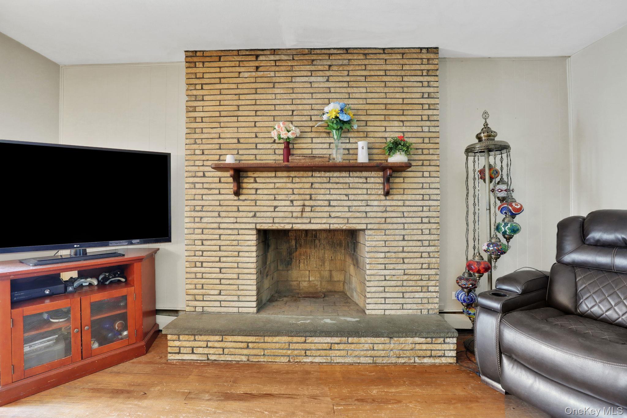 100 Harwich Street Property Photo 4