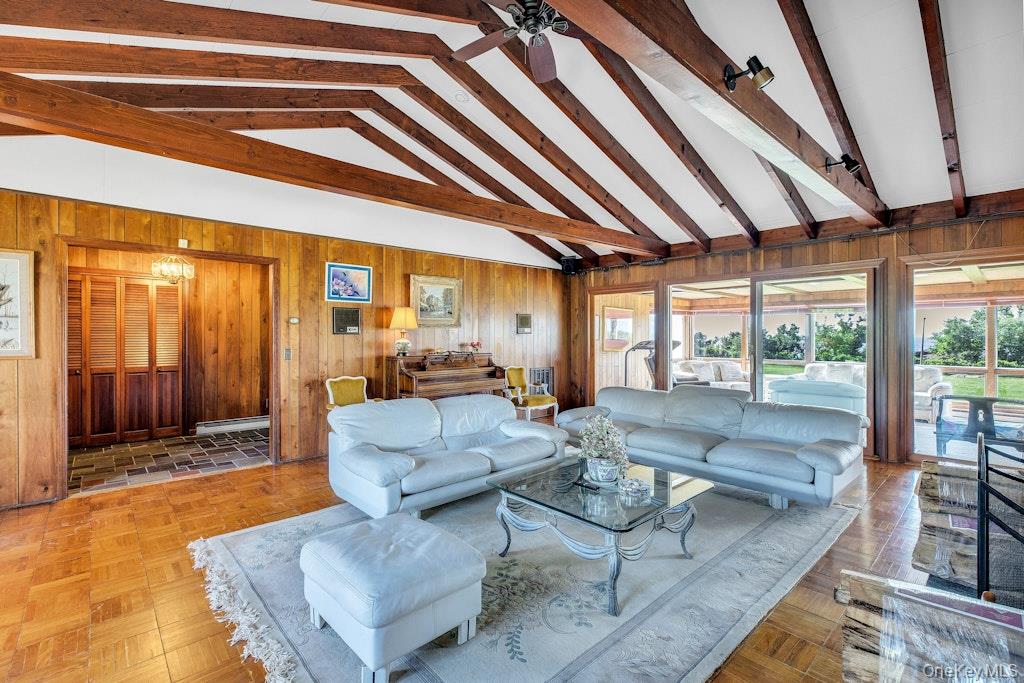2100 Sound Drive Property Photo 19