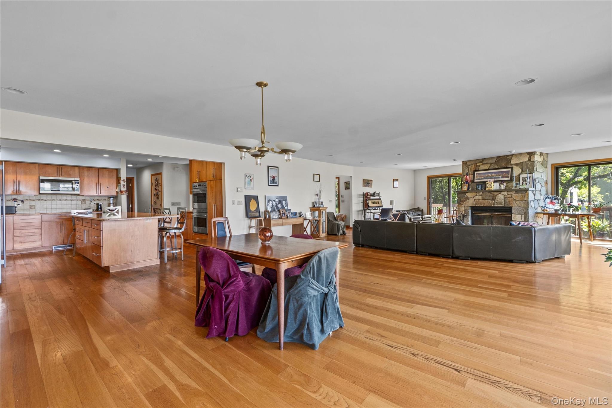 1260 Albany Post Road Property Photo 11