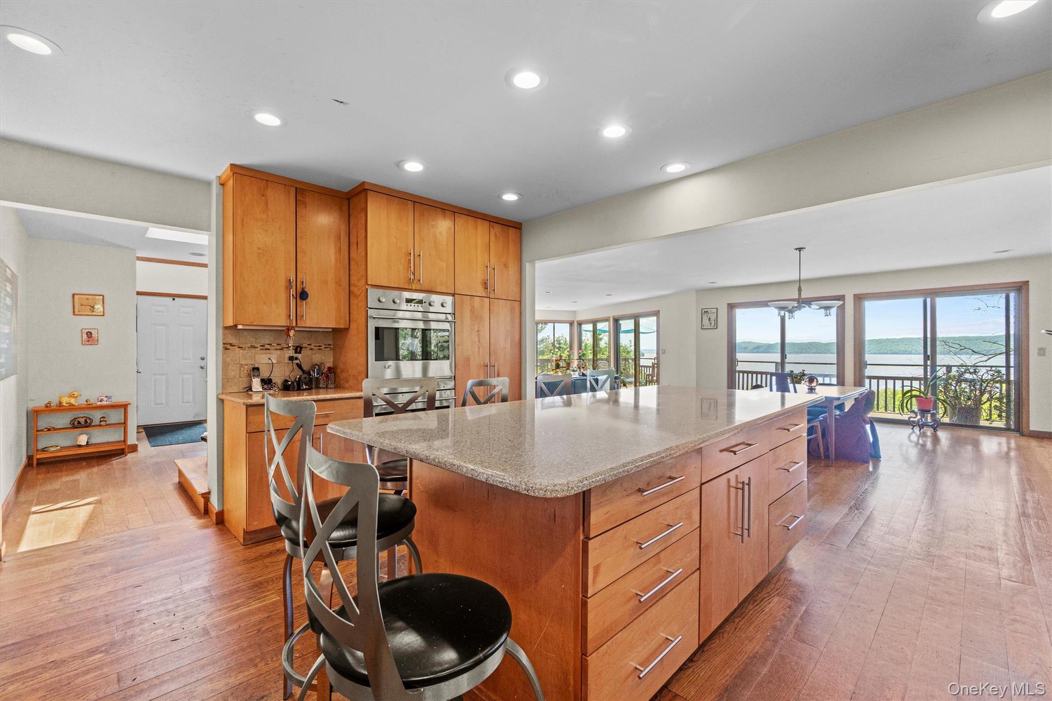 1260 Albany Post Road Property Photo 14