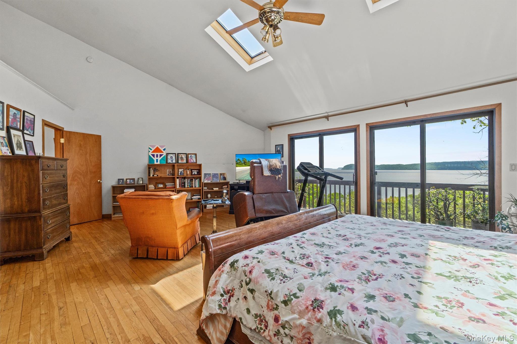 1260 Albany Post Road Property Photo 30