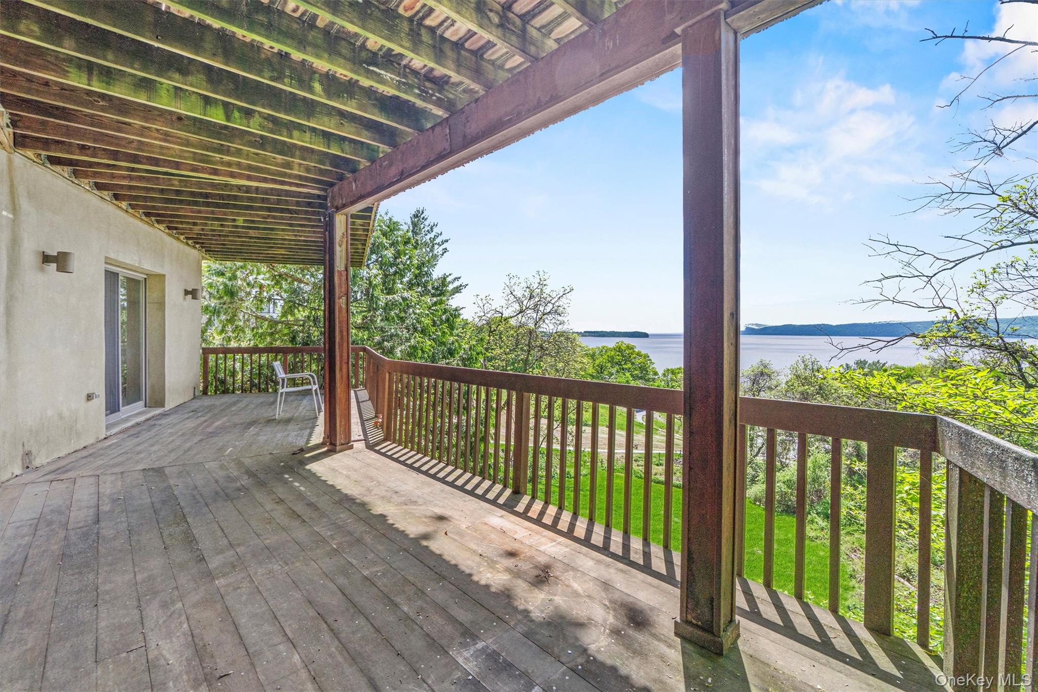 1260 Albany Post Road Property Photo 38