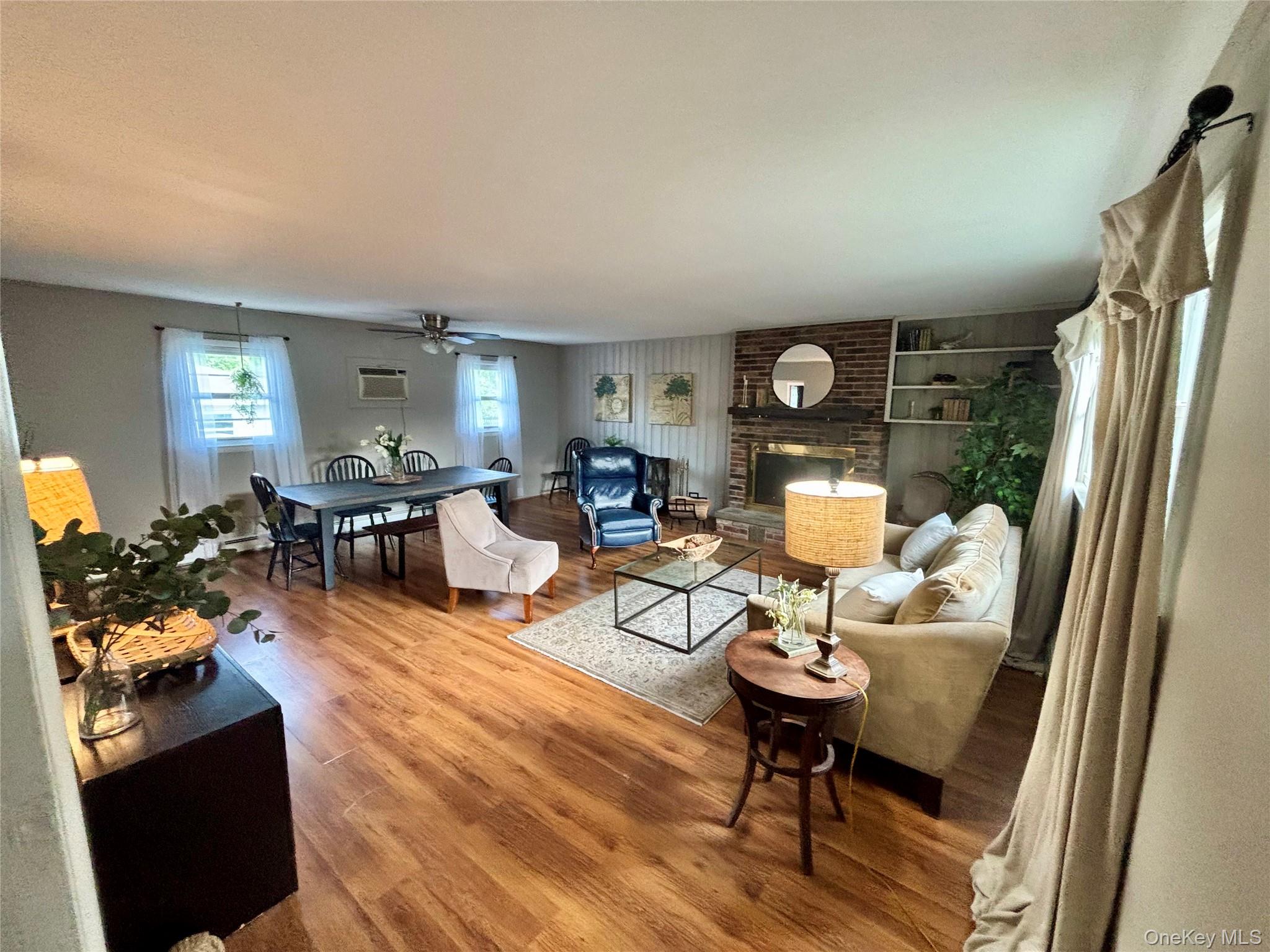 49 N Chestnut Street Property Photo 4