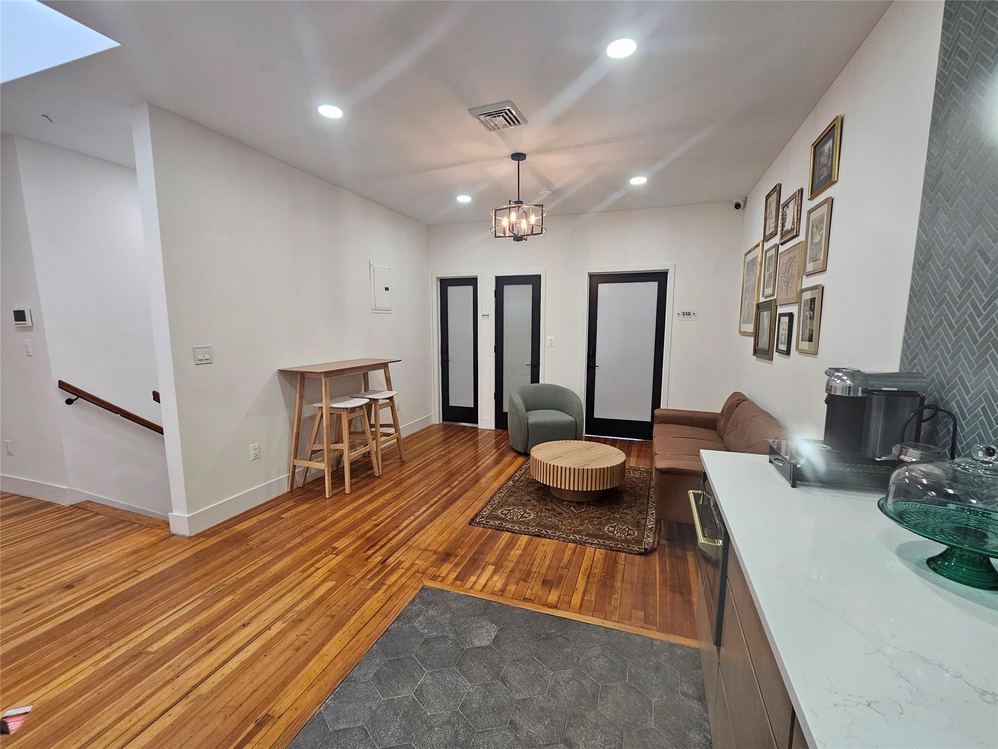 456 Broadway 307 Property Photo 7