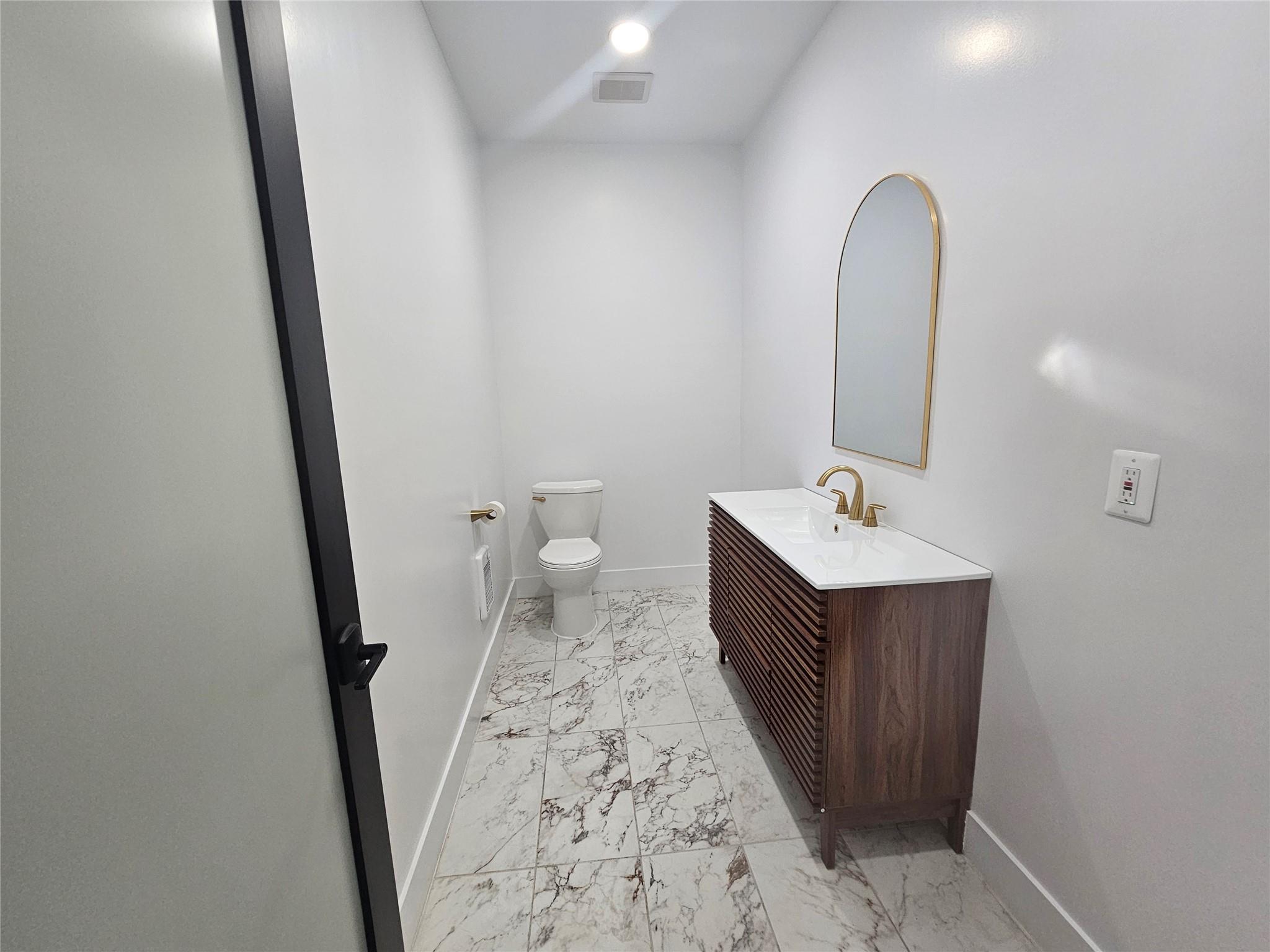 456 Broadway 307 Property Photo 12