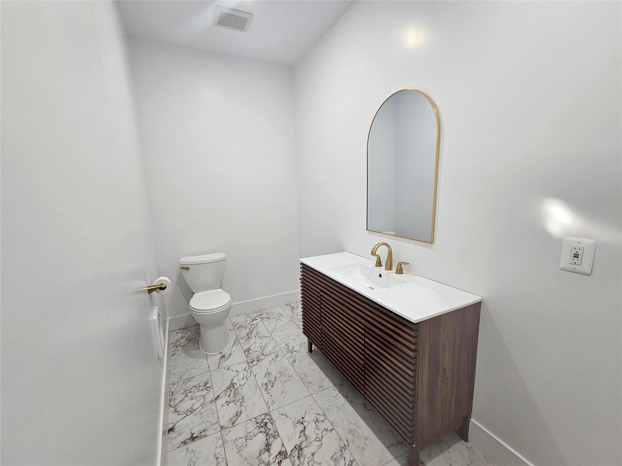 456 Broadway 309 Property Photo 14