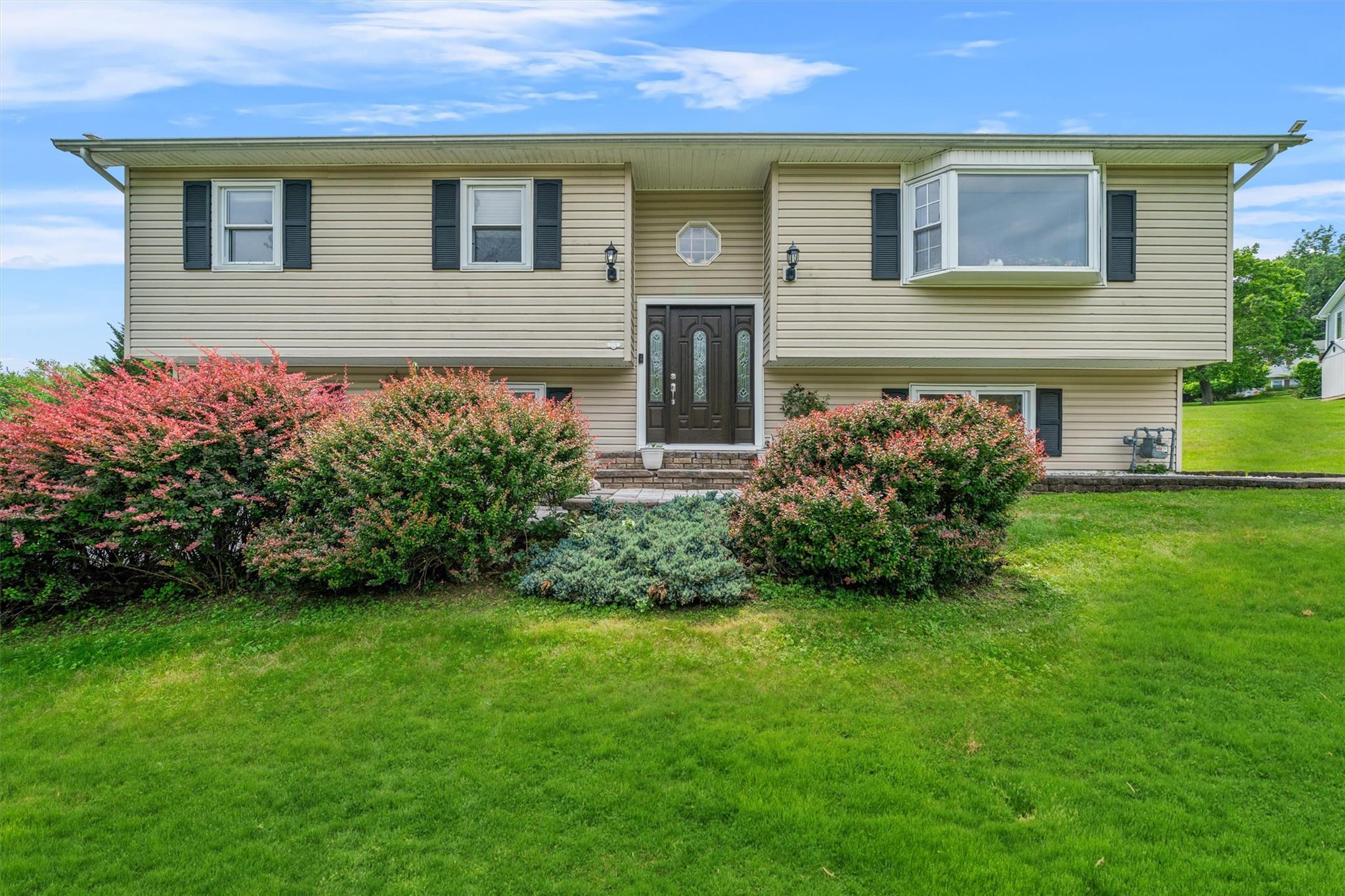 4 Genny Drive Property Photo 1