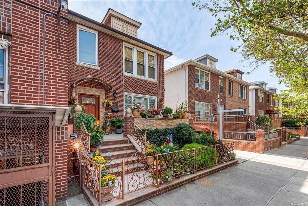 1772 68th Street Property Photo 1