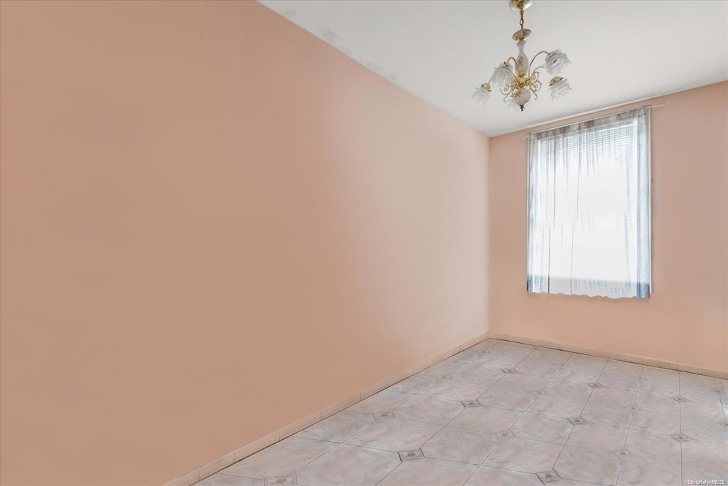 1772 68th Street Property Photo 8