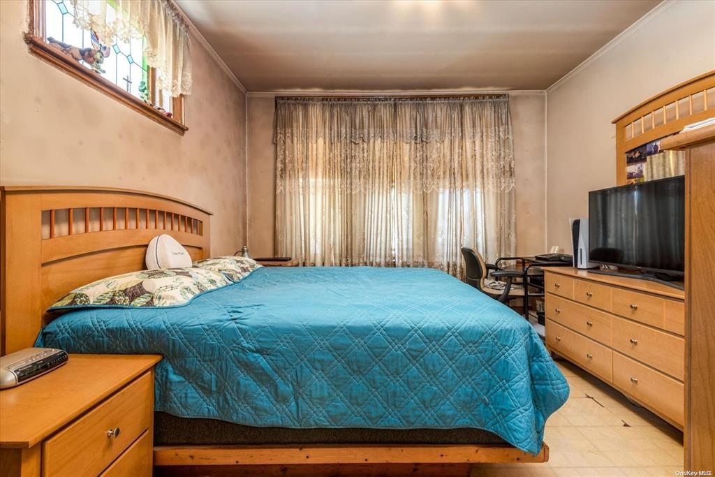 1772 68th Street Property Photo 17