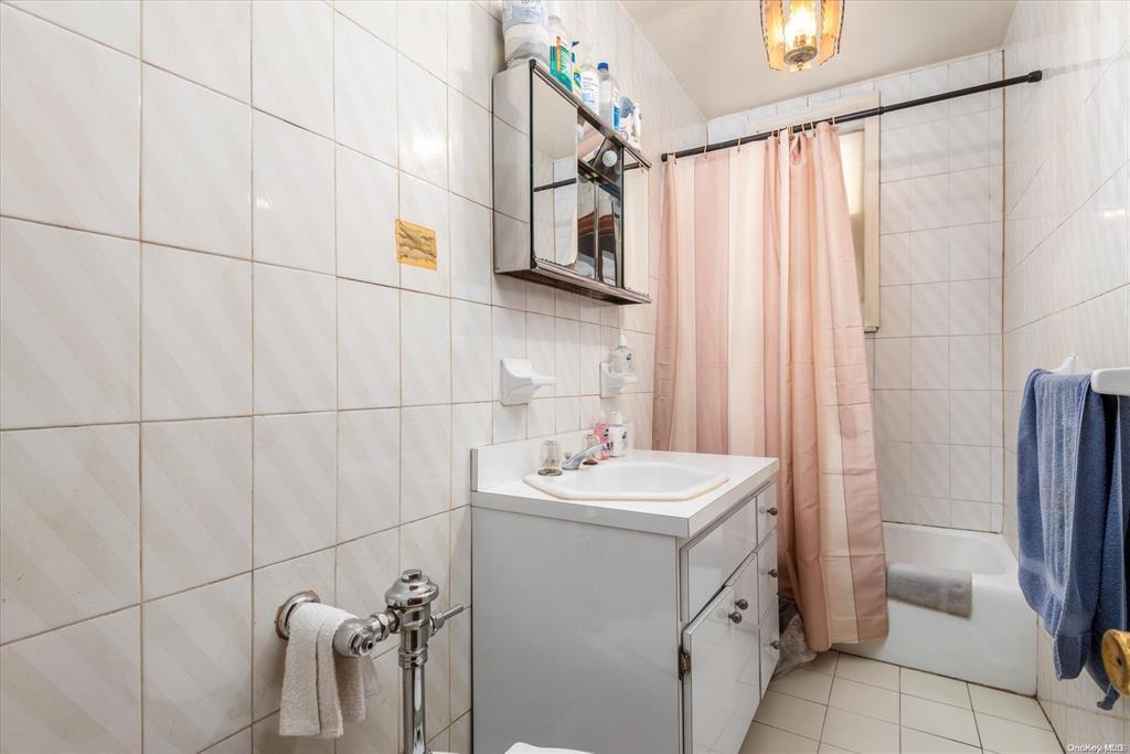 1772 68th Street Property Photo 19
