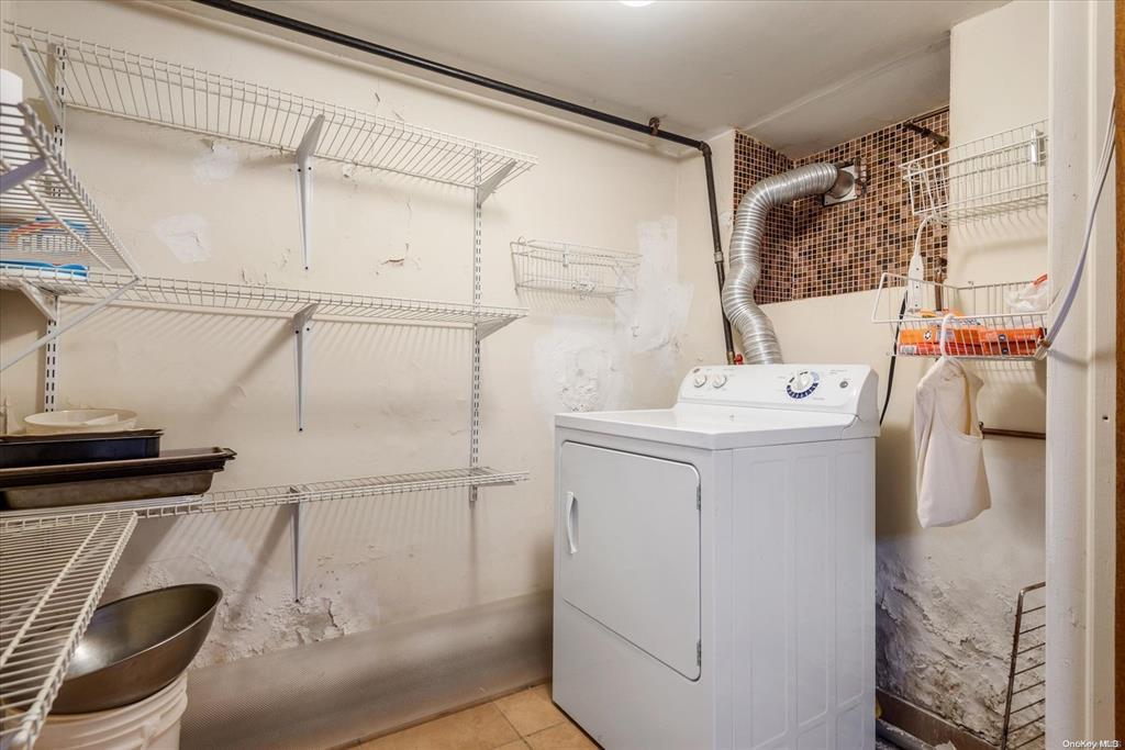 1772 68th Street Property Photo 26