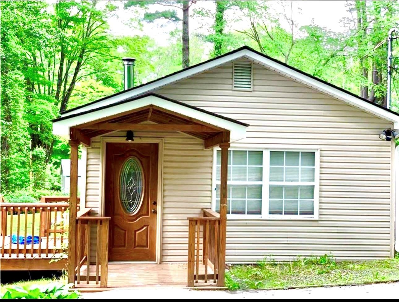 6 Farmingdale Lane Property Photo