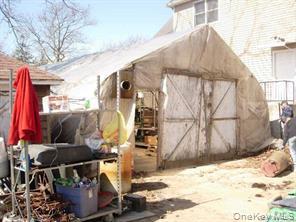 164 Little East Neck Rd Property Photo 3