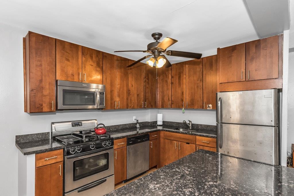 12427 Flatlands Avenue 1a Property Photo 8