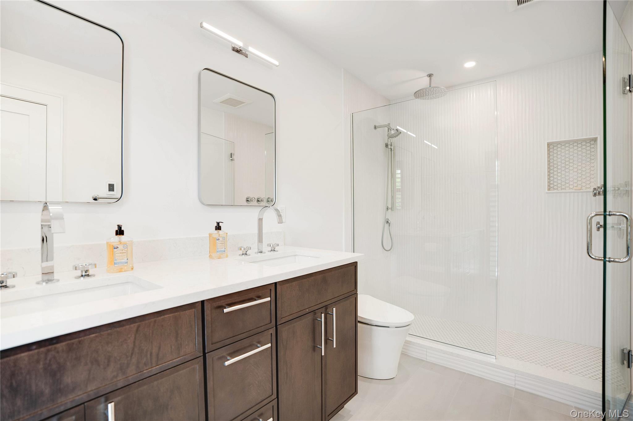 100 S Ferry Road Property Photo 22