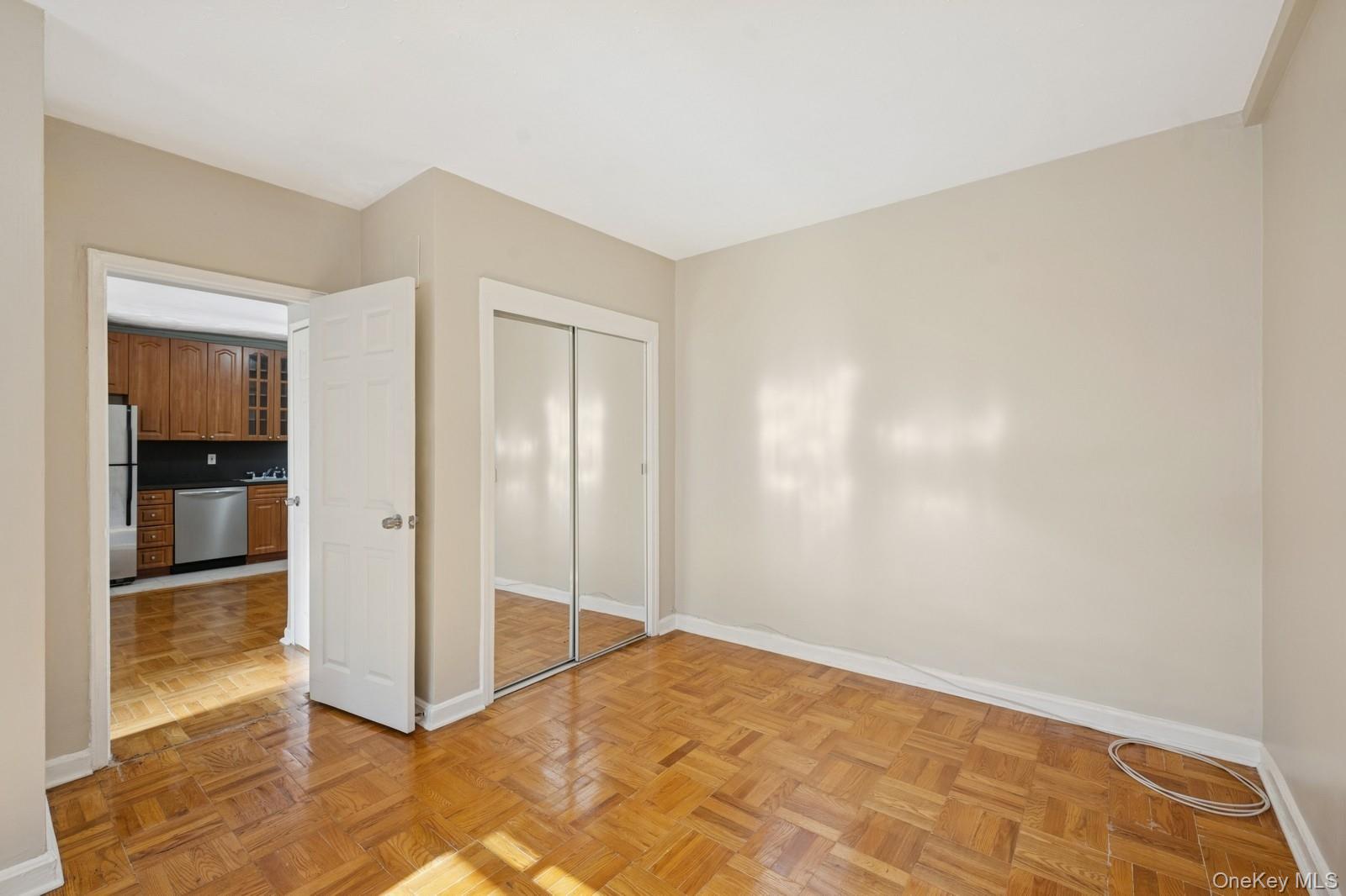 162-21 Powells Cove Boulevard 1m Property Photo 7