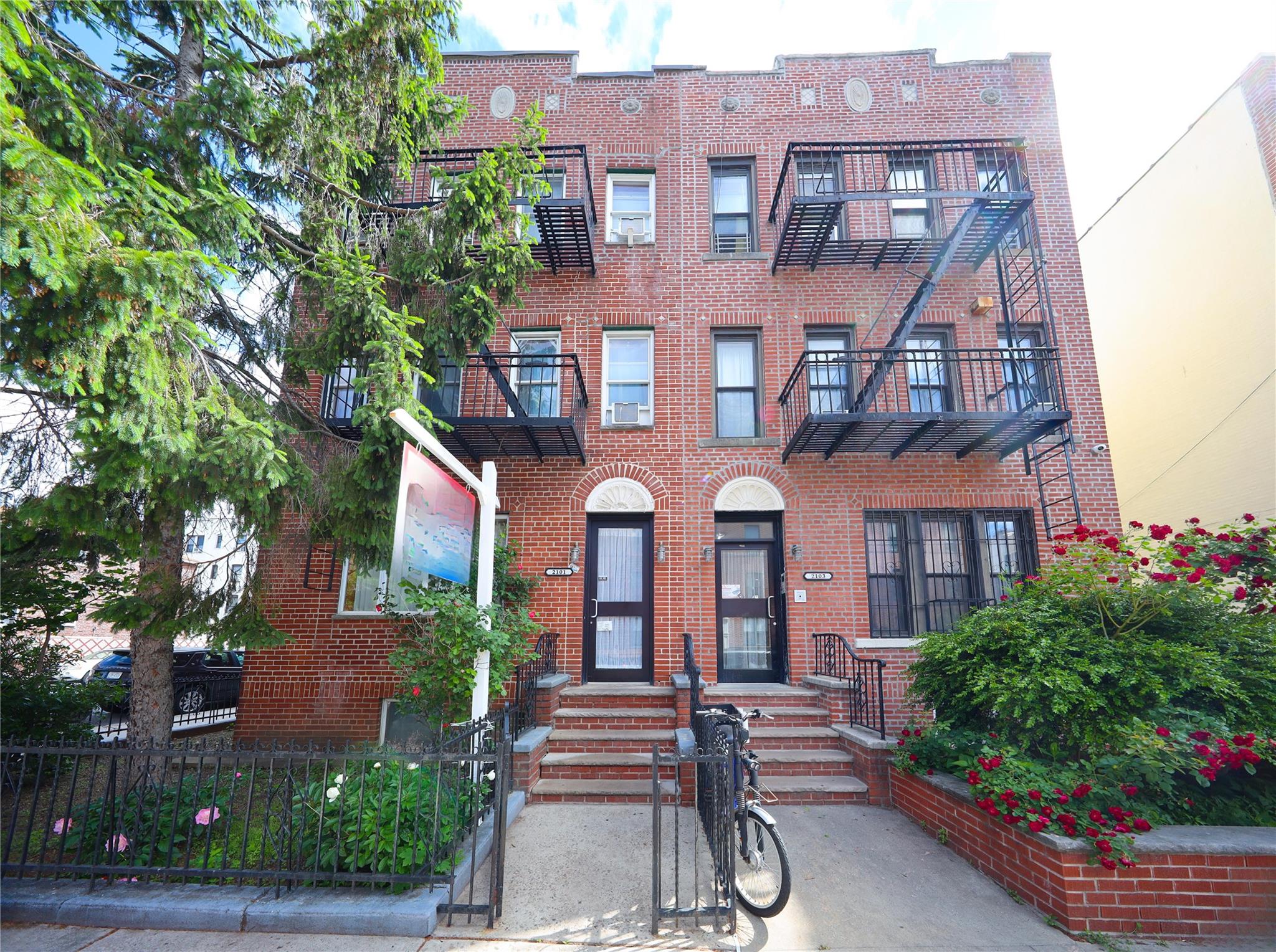 2101 76th Street Property Photo 1