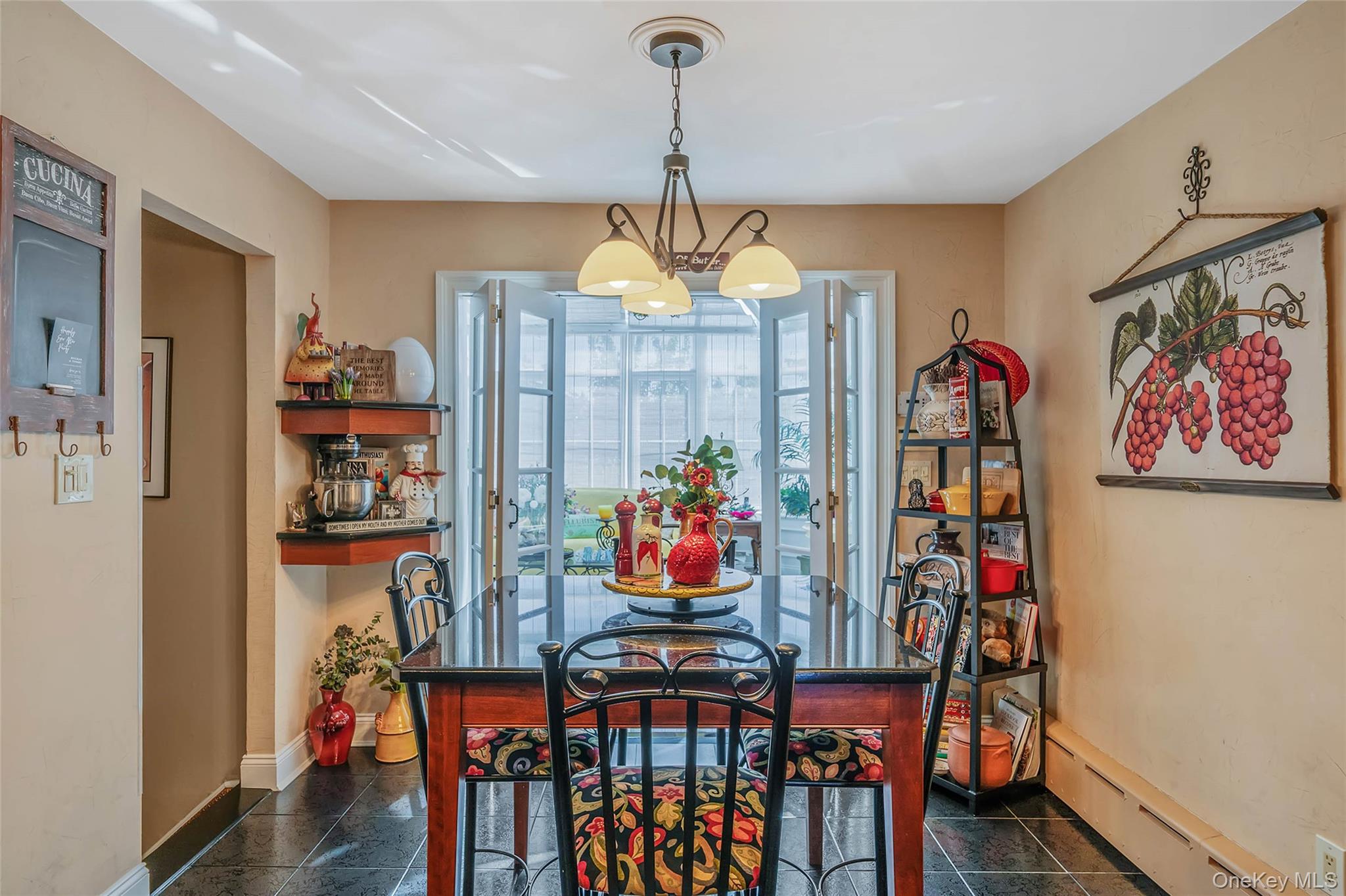 100 Mark Lane Property Photo 16