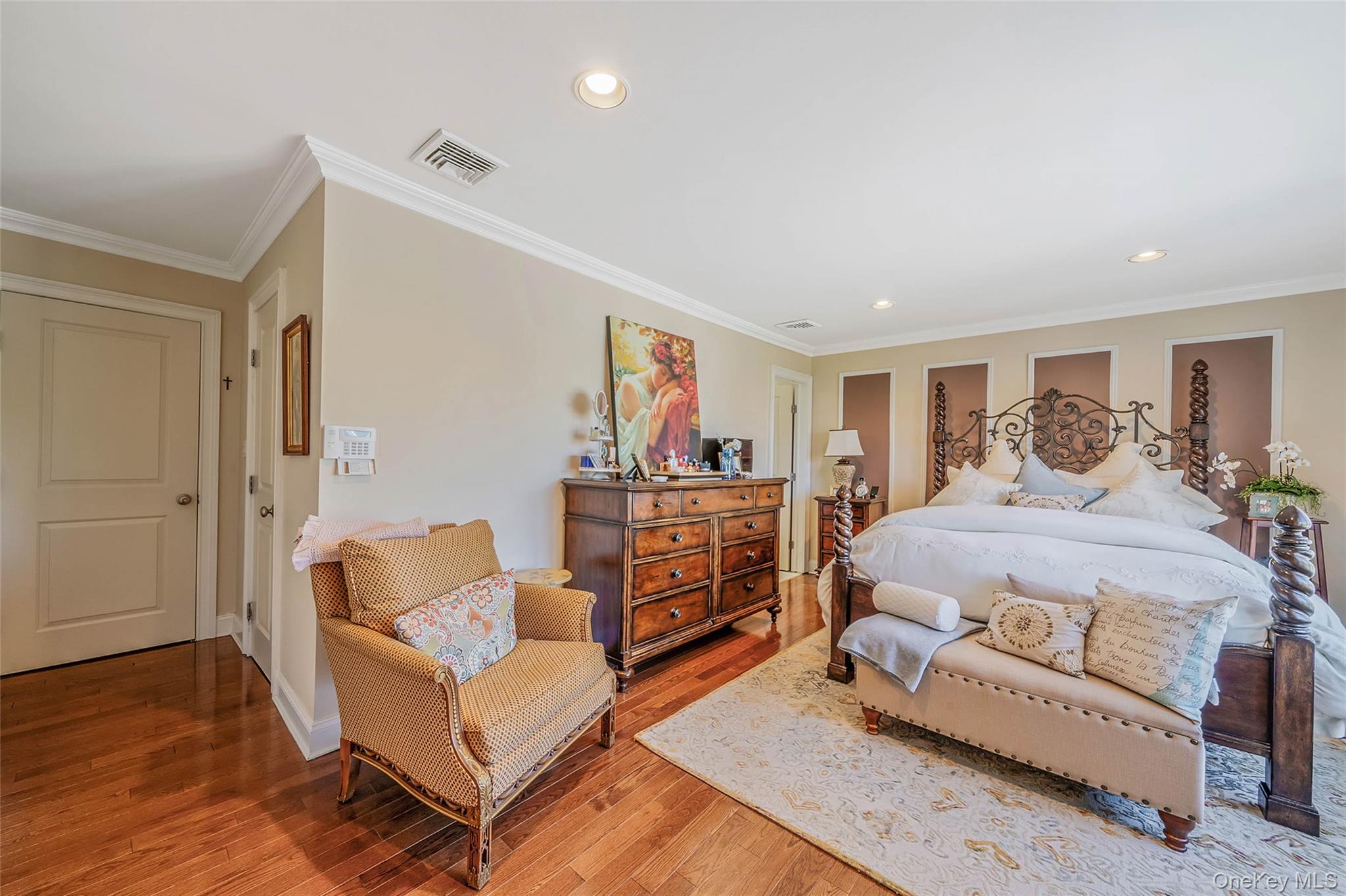 100 Mark Lane Property Photo 21