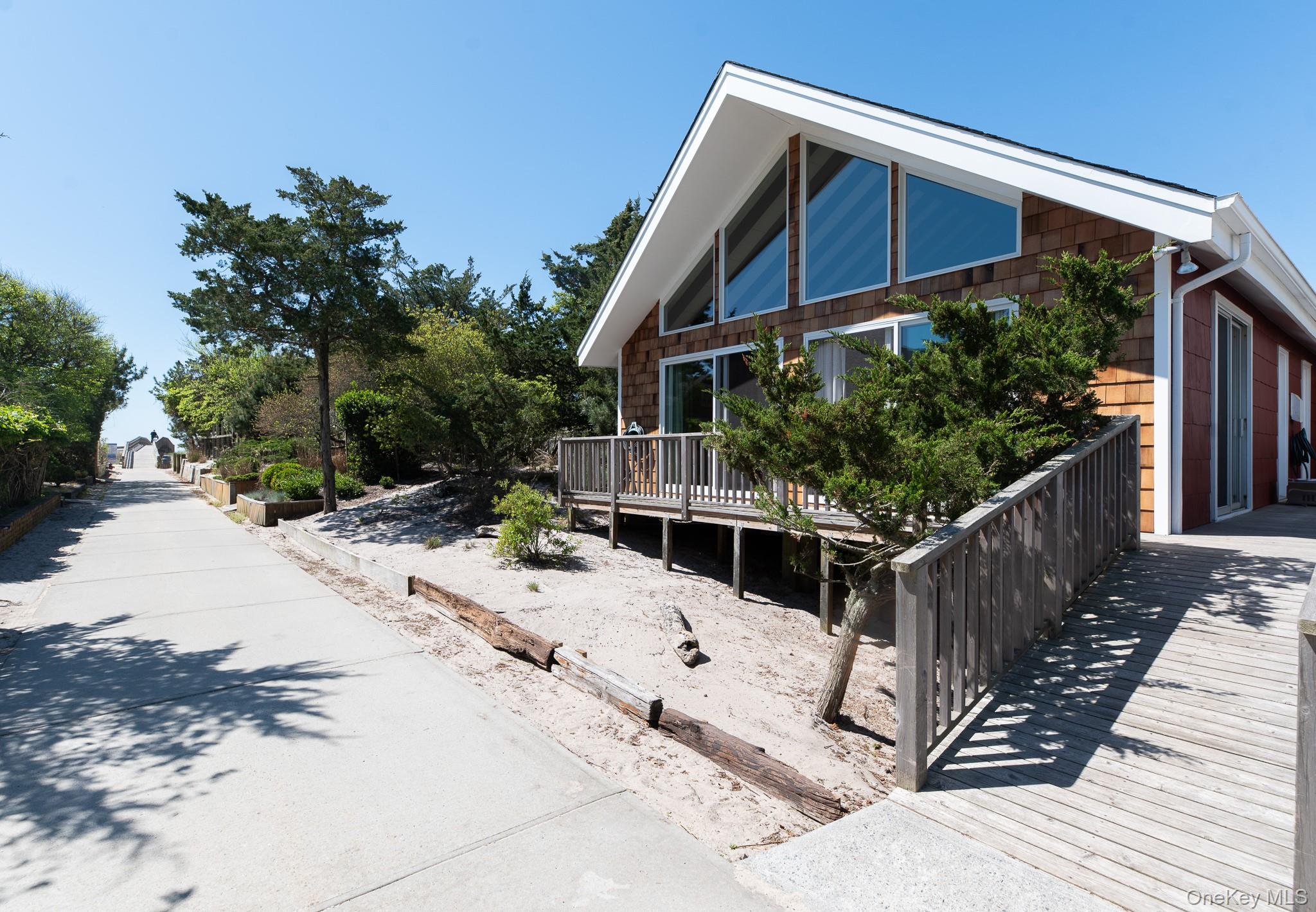 66 Bungalow Walk Property Photo 1