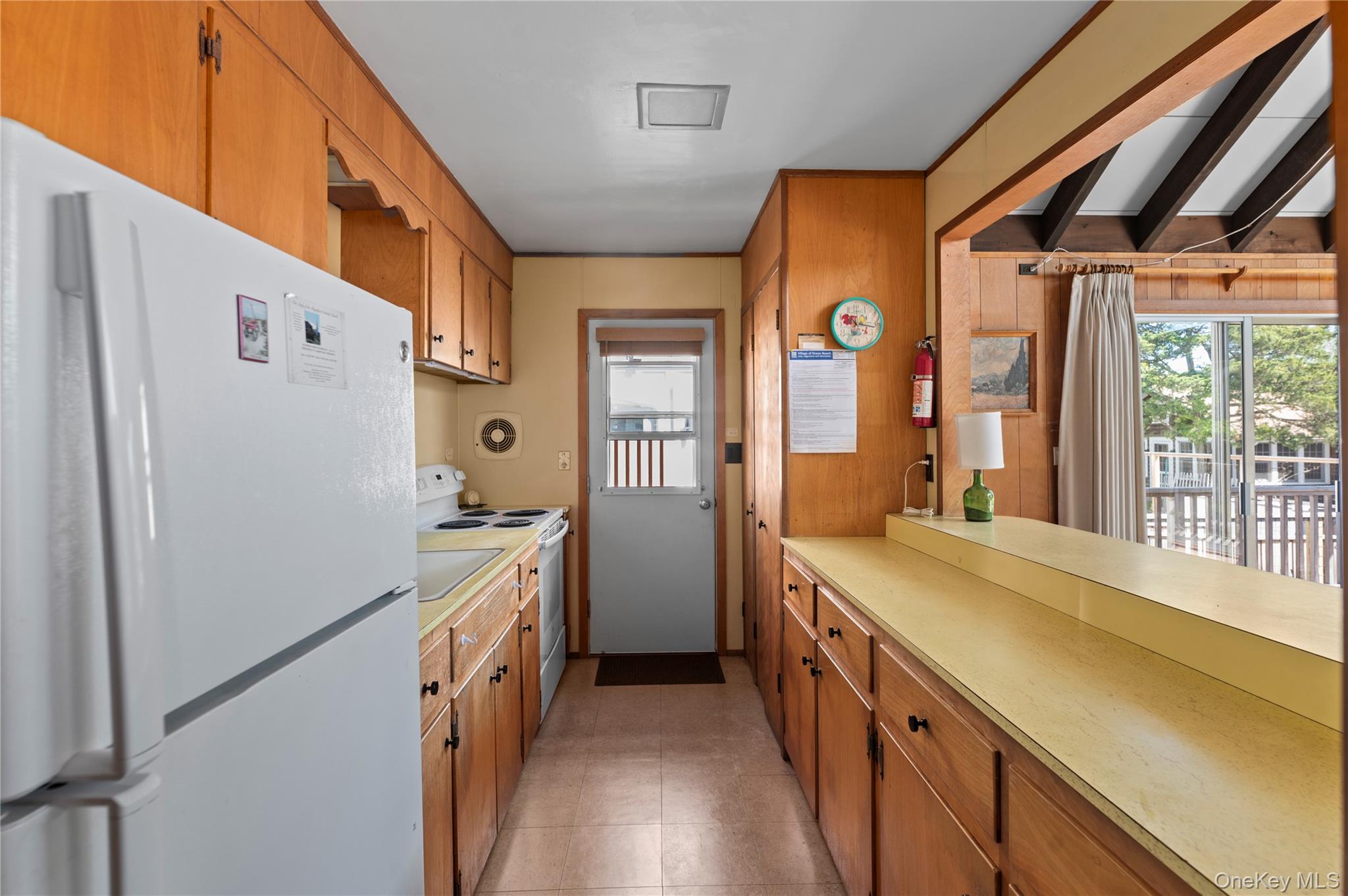 66 Bungalow Walk Property Photo 4
