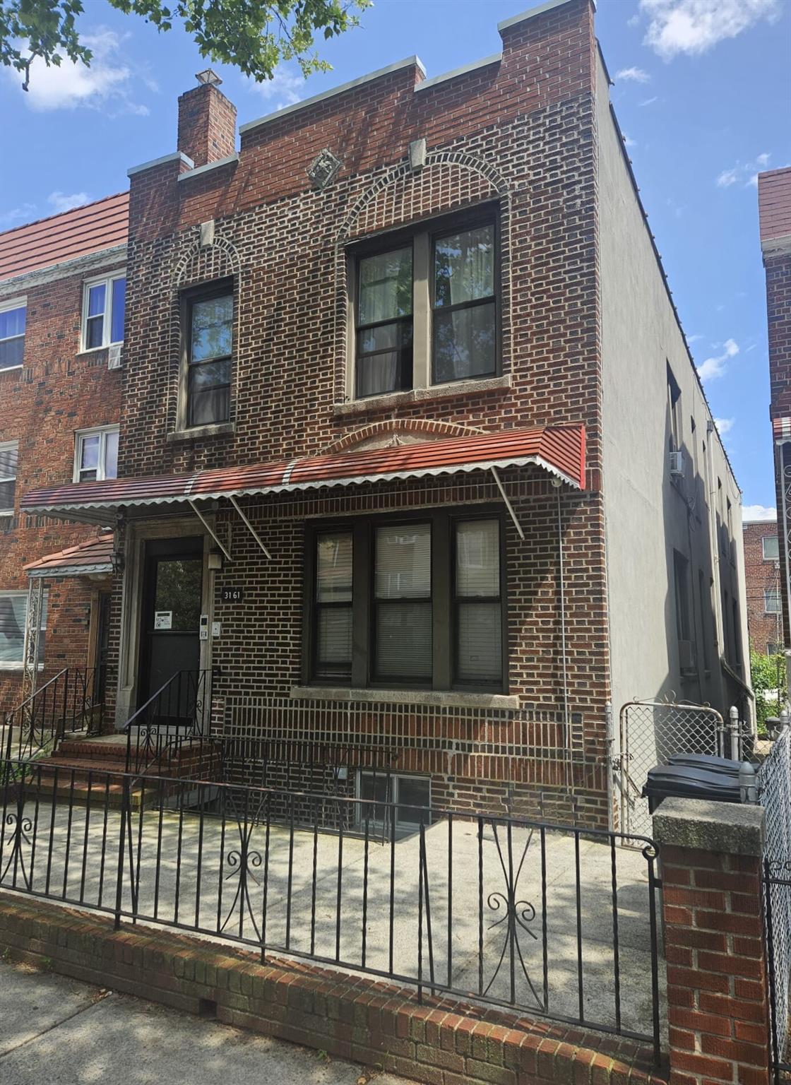 31-61 43 Street Property Photo 2