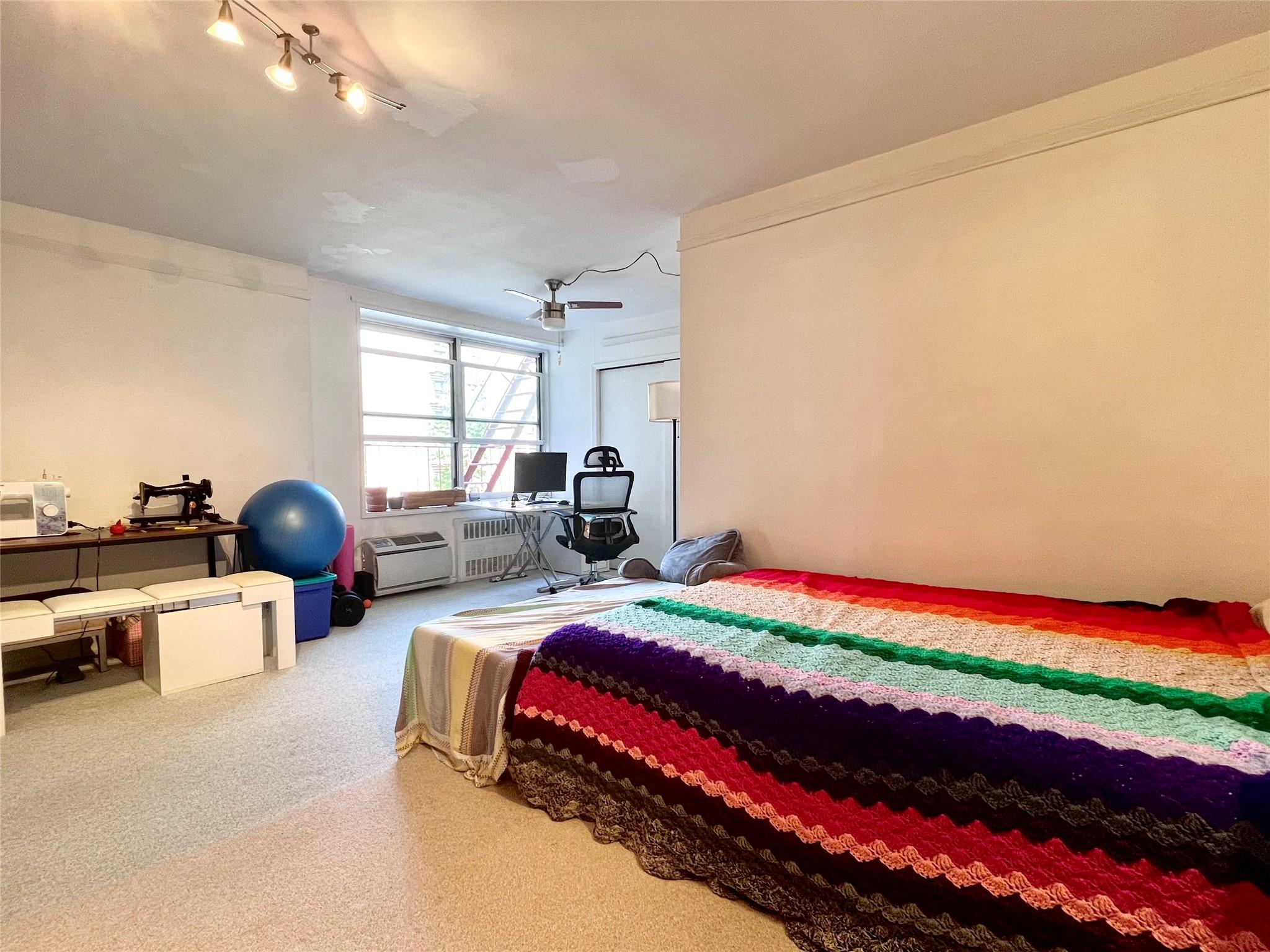 142-05 Roosevelt Avenue 301 Property Photo 5