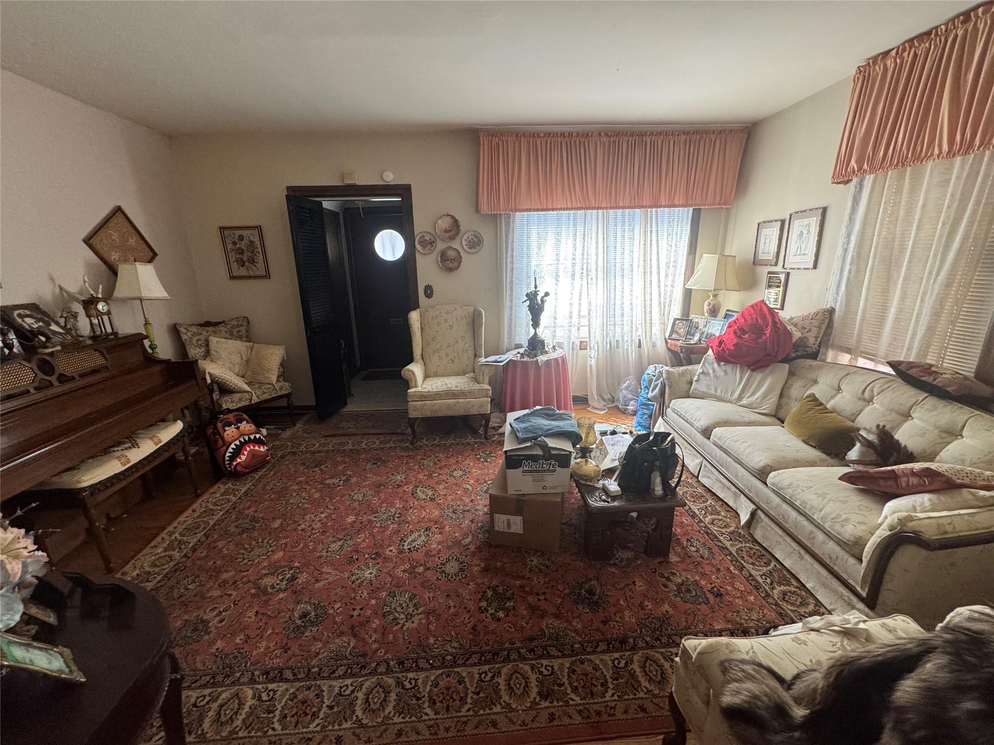 5307 65th Place Property Photo 4